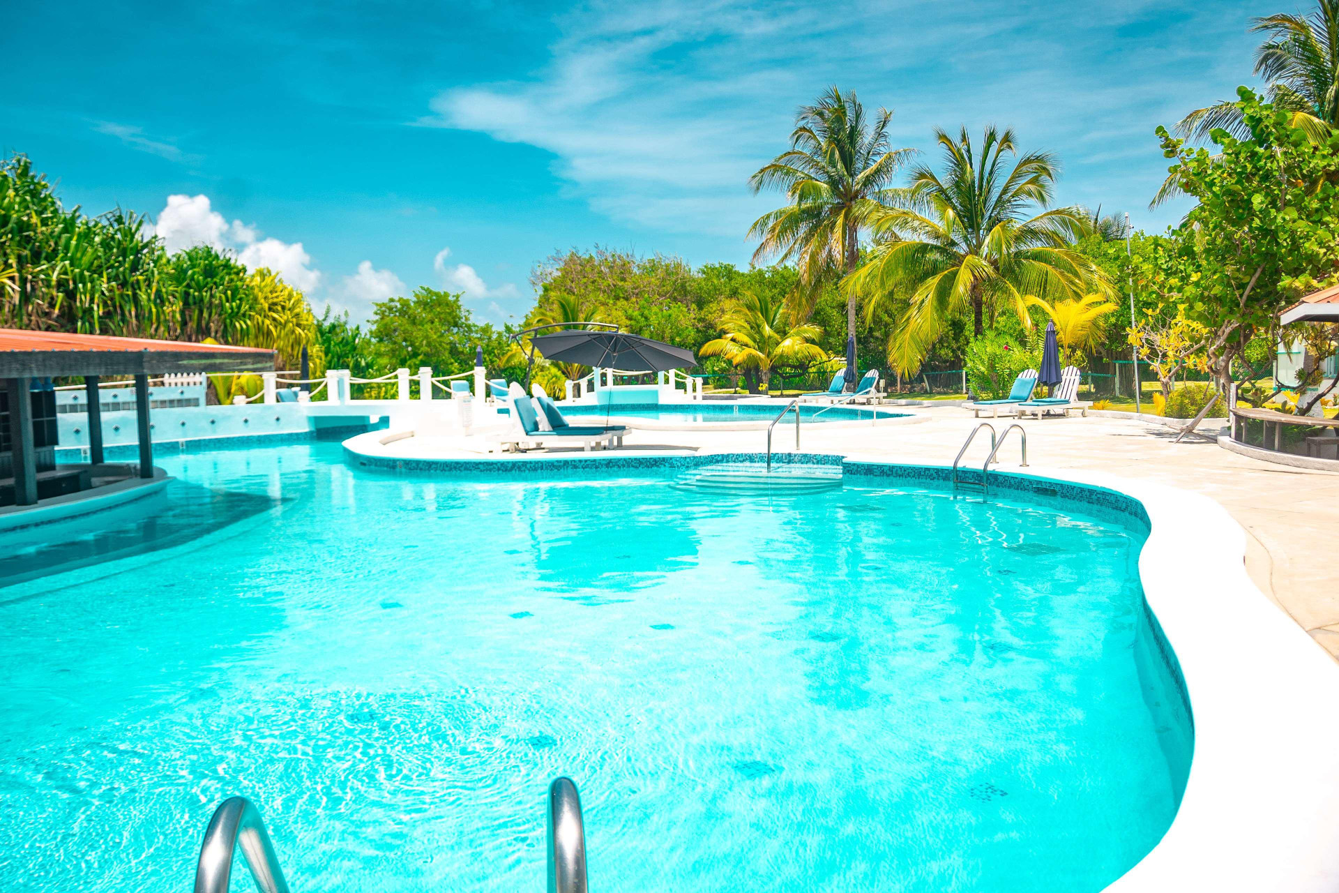 Vista Exterior Best Western Grand Baymen Gardens