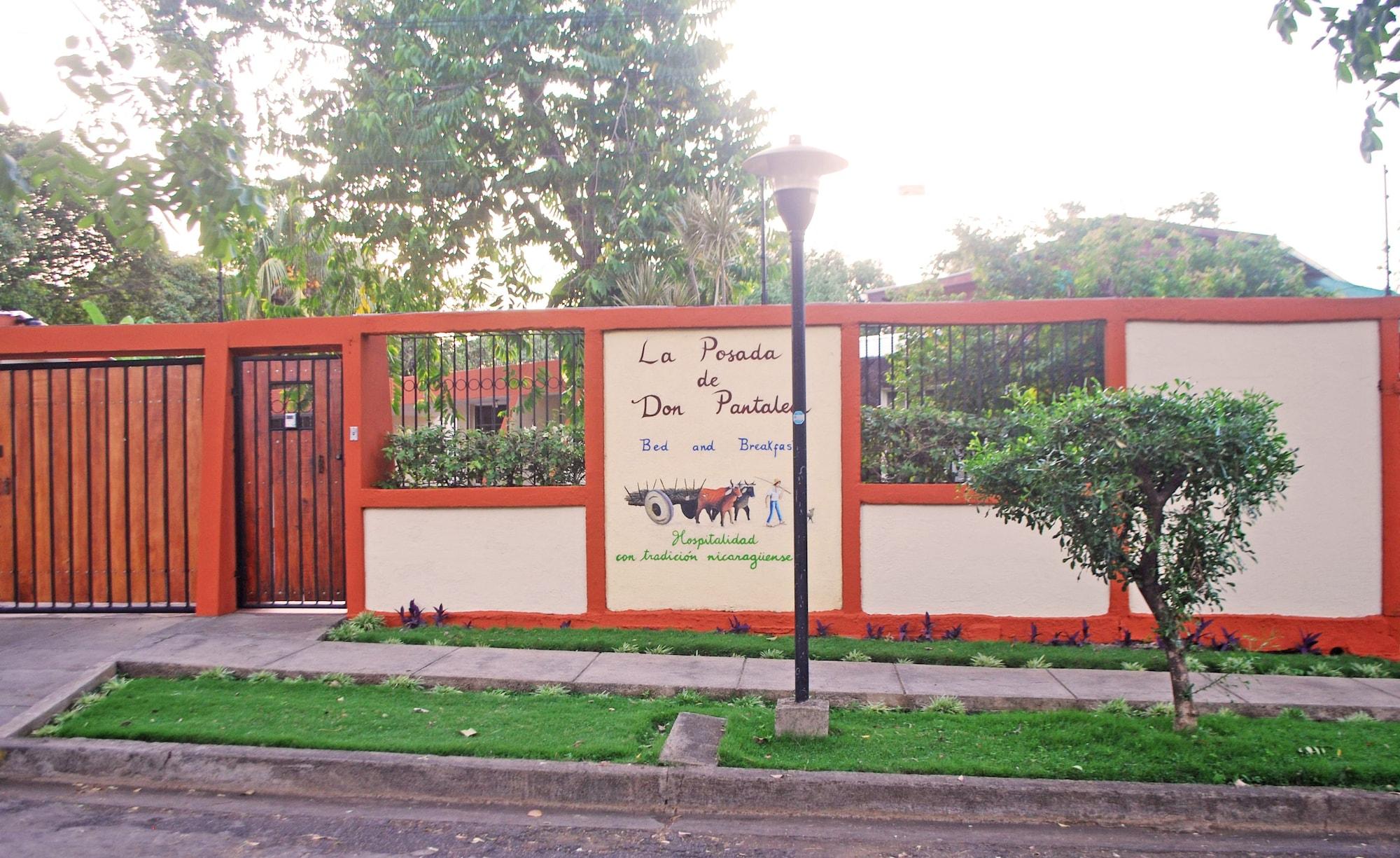 Vista Exterior Hotel La Posada de Don Pantaleón