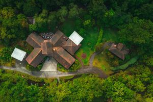 Alojamiento - El Silencio Lodge and Spa
