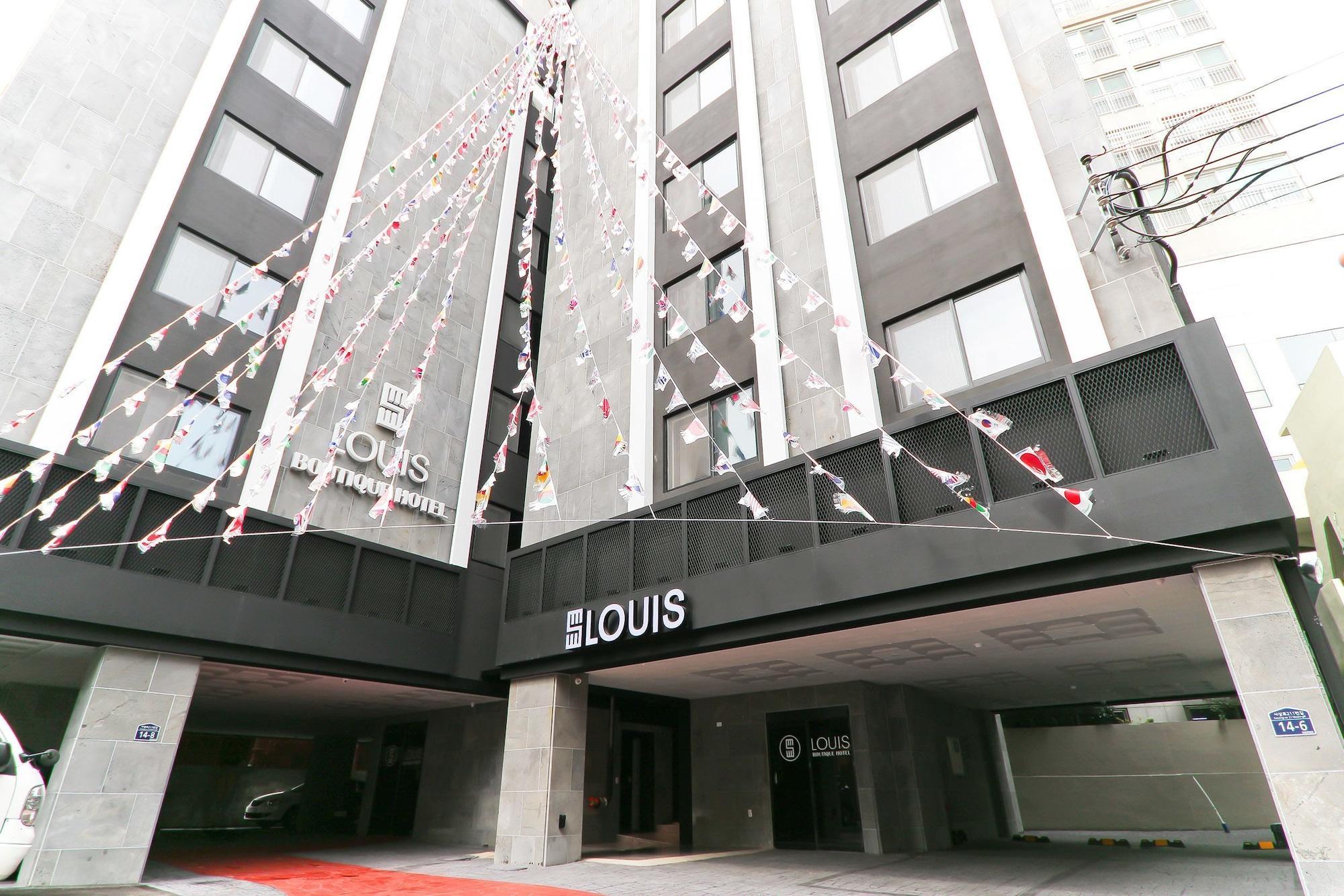 Varios Louis Hotel