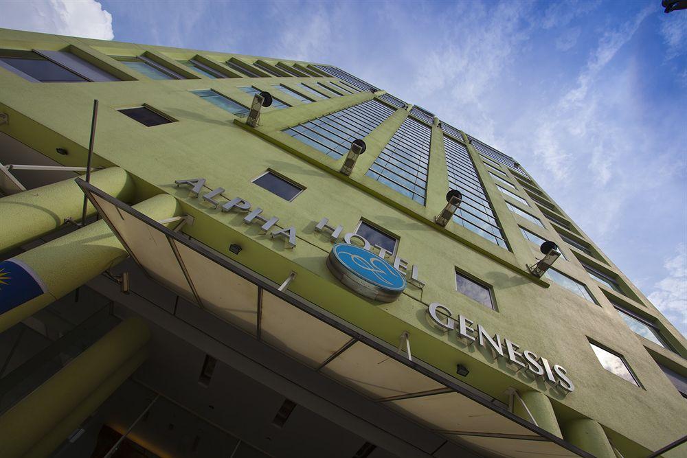 Varios Alpha Genesis Hotel