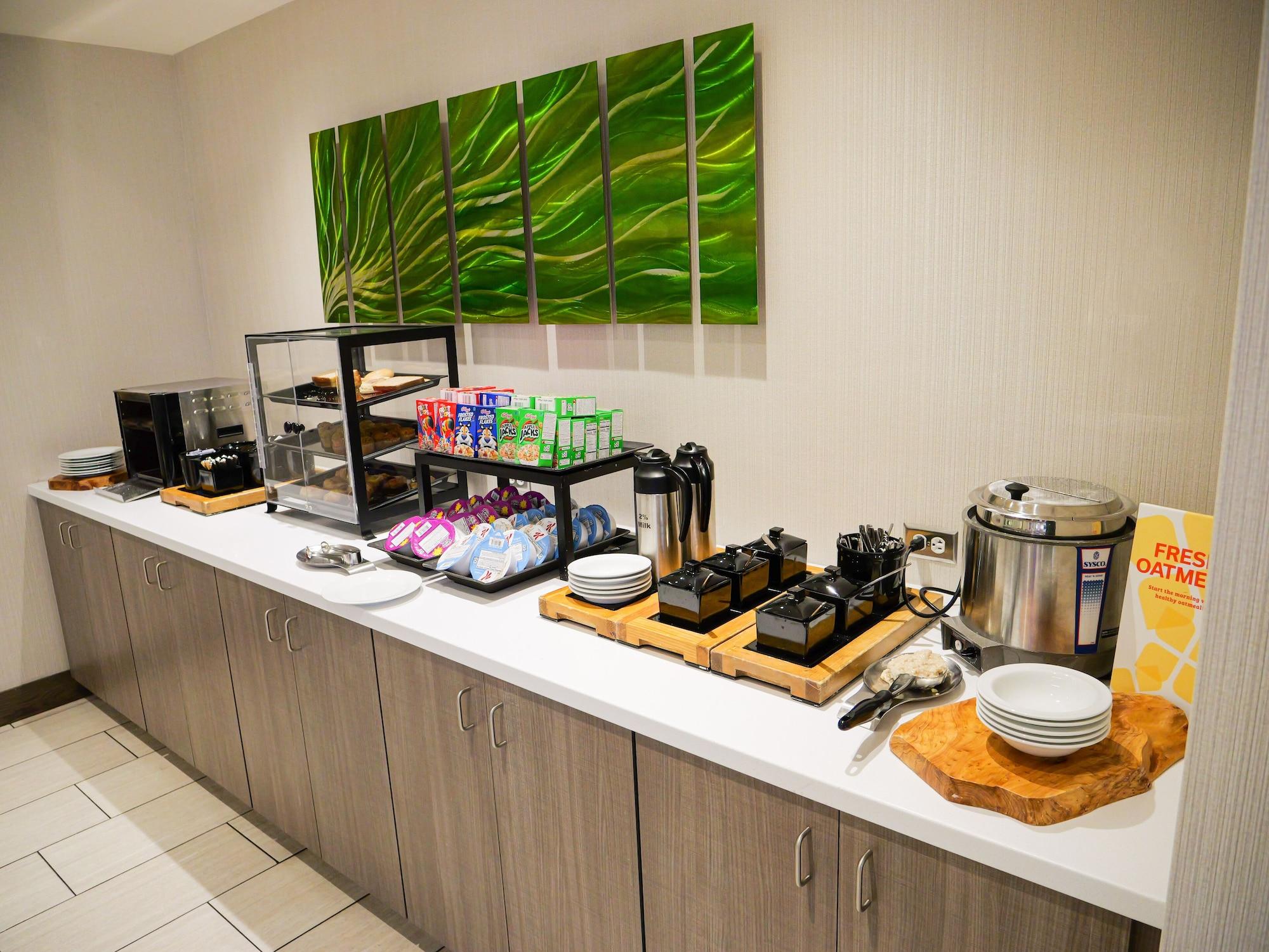 Restaurant Hilton Garden Inn Grand Rapids East
