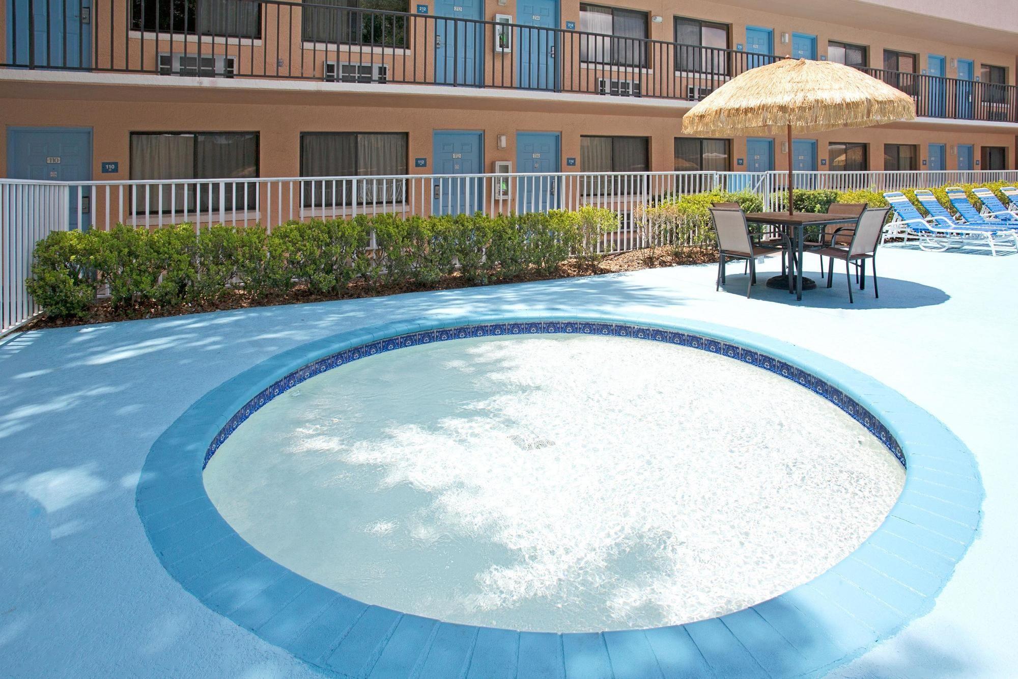 Hotel Travelodge Suites by Wyndham Kissimmee Orange