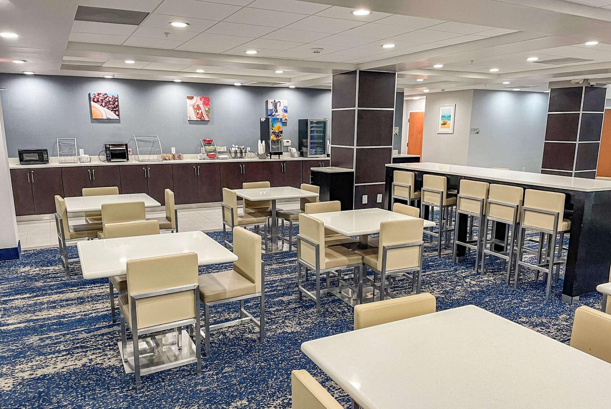 Restaurant Wingate by Wyndham Panama City Area Lynn Haven