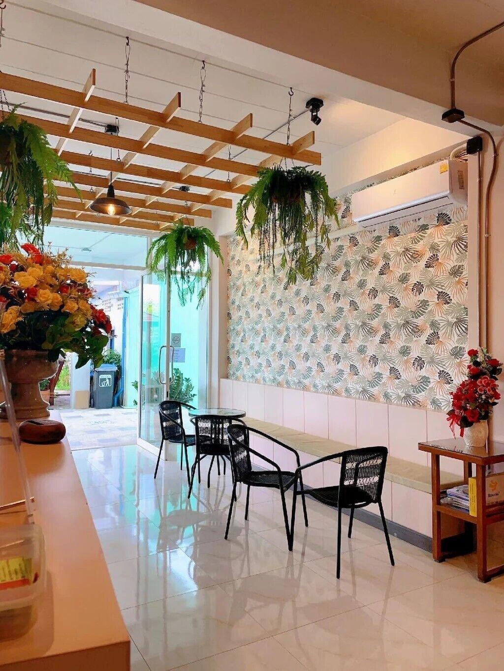 Comodidades del Alojamiento BureeSateng Hotel