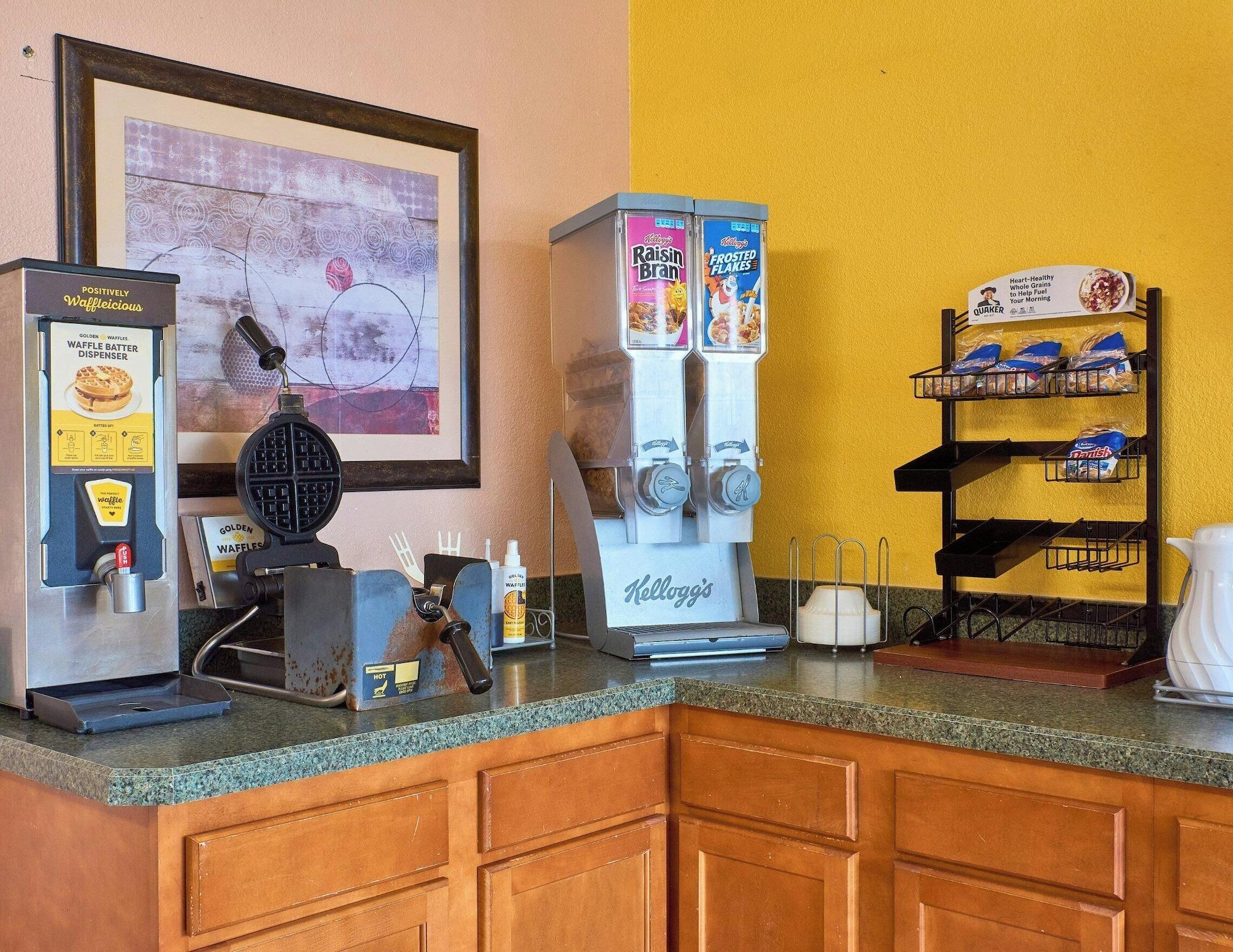 Restaurant Magnuson Hotel Jacksonville Downtown