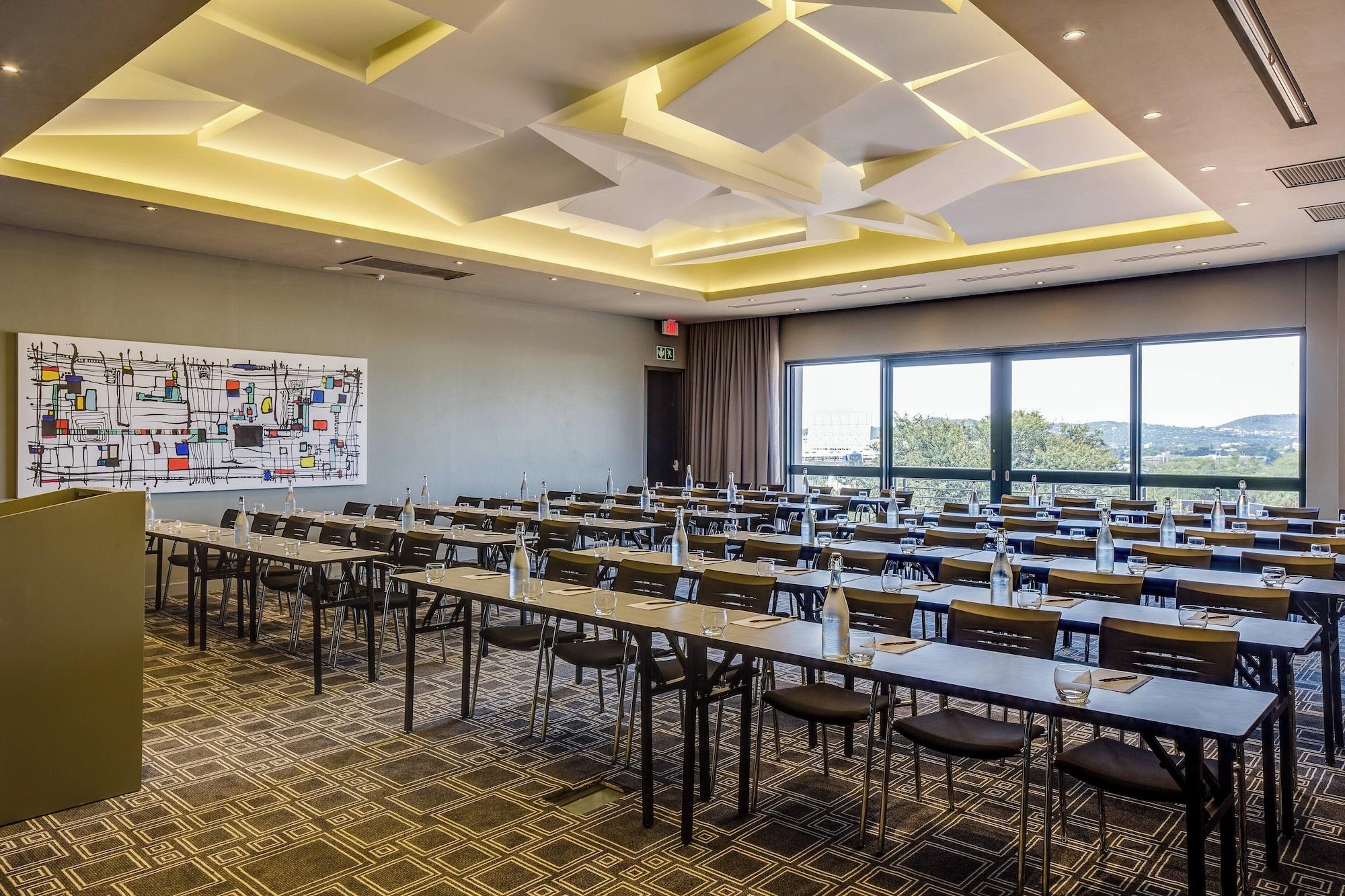 Sala de Reuniones Protea Hotel Fire & Ice by Marriott Pretoria Menlyn