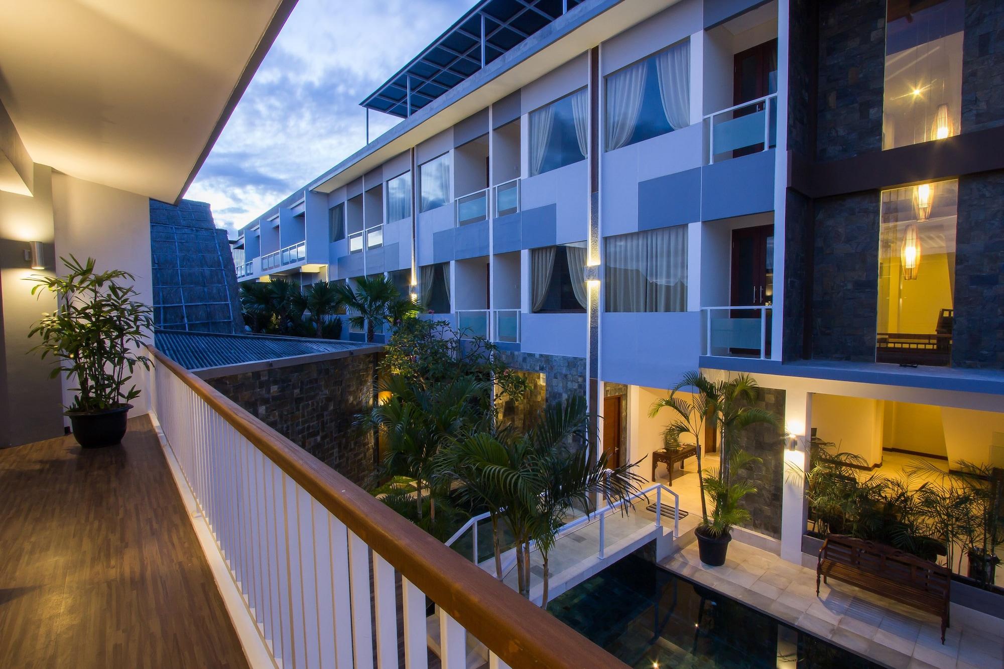 Vista Exterior M Suite Bali