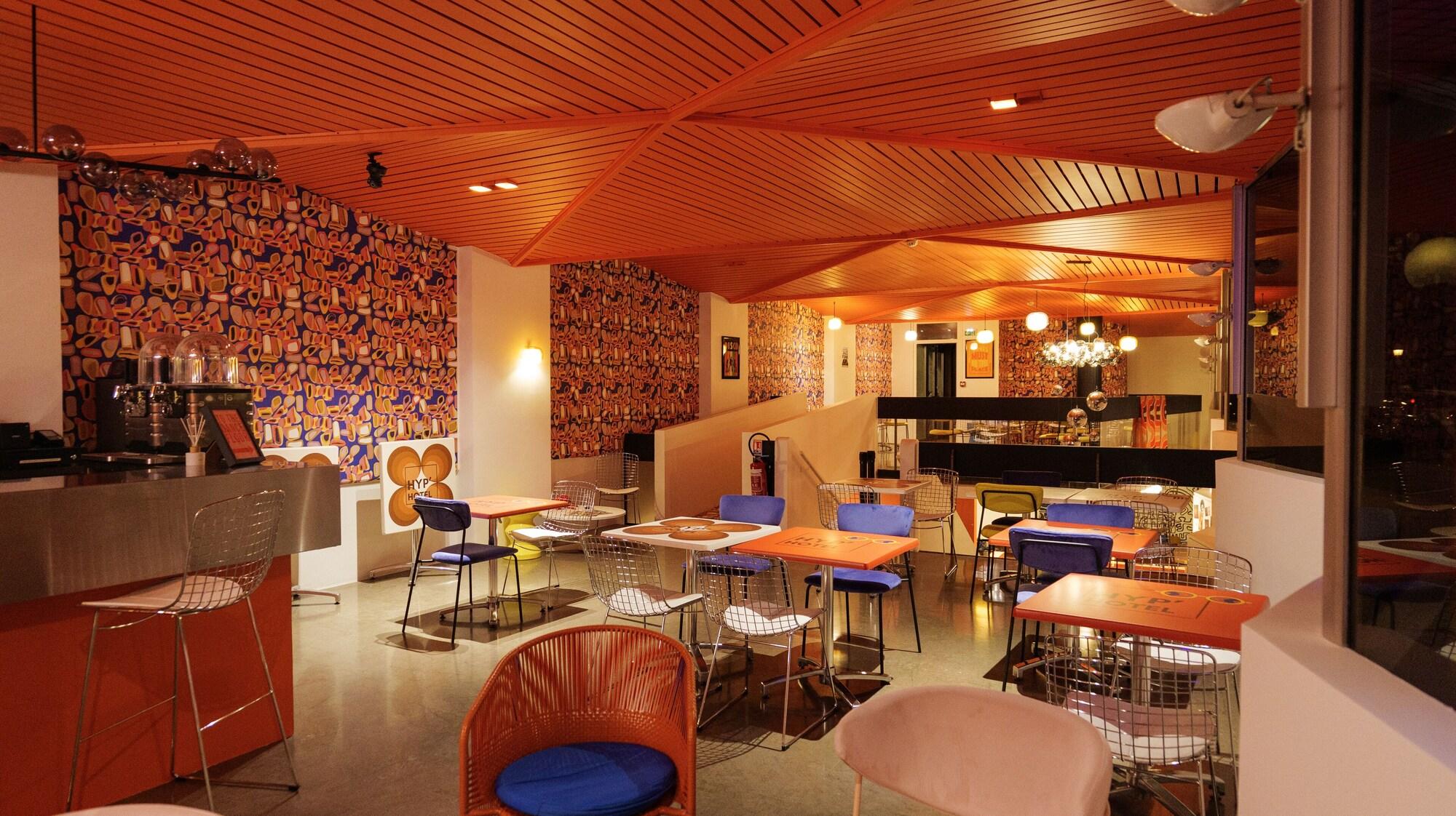 Bar/Salón HYP Hotel