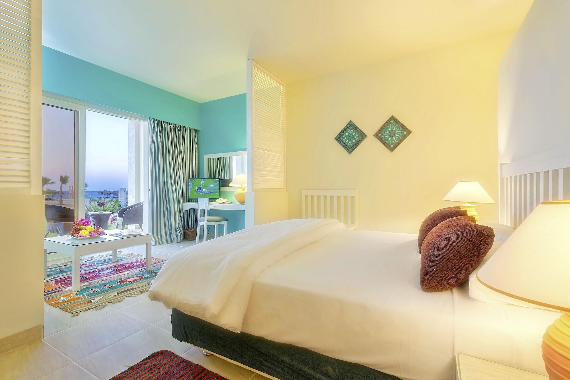 Vista Exterior Caesar Bay Resort