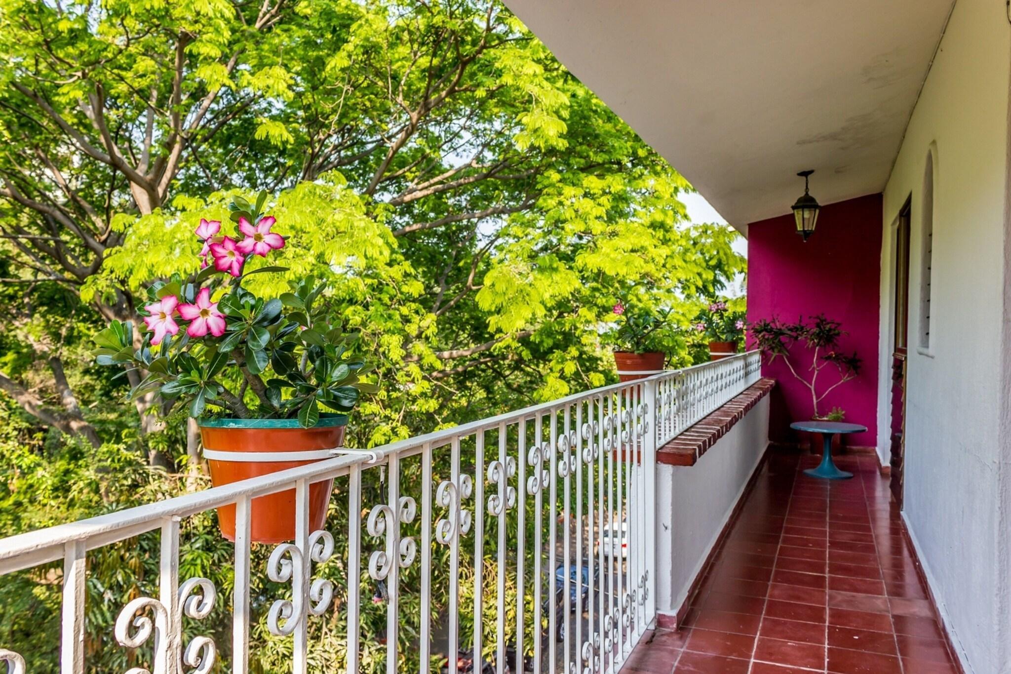 Vista Lobby Suites Plaza del Rio