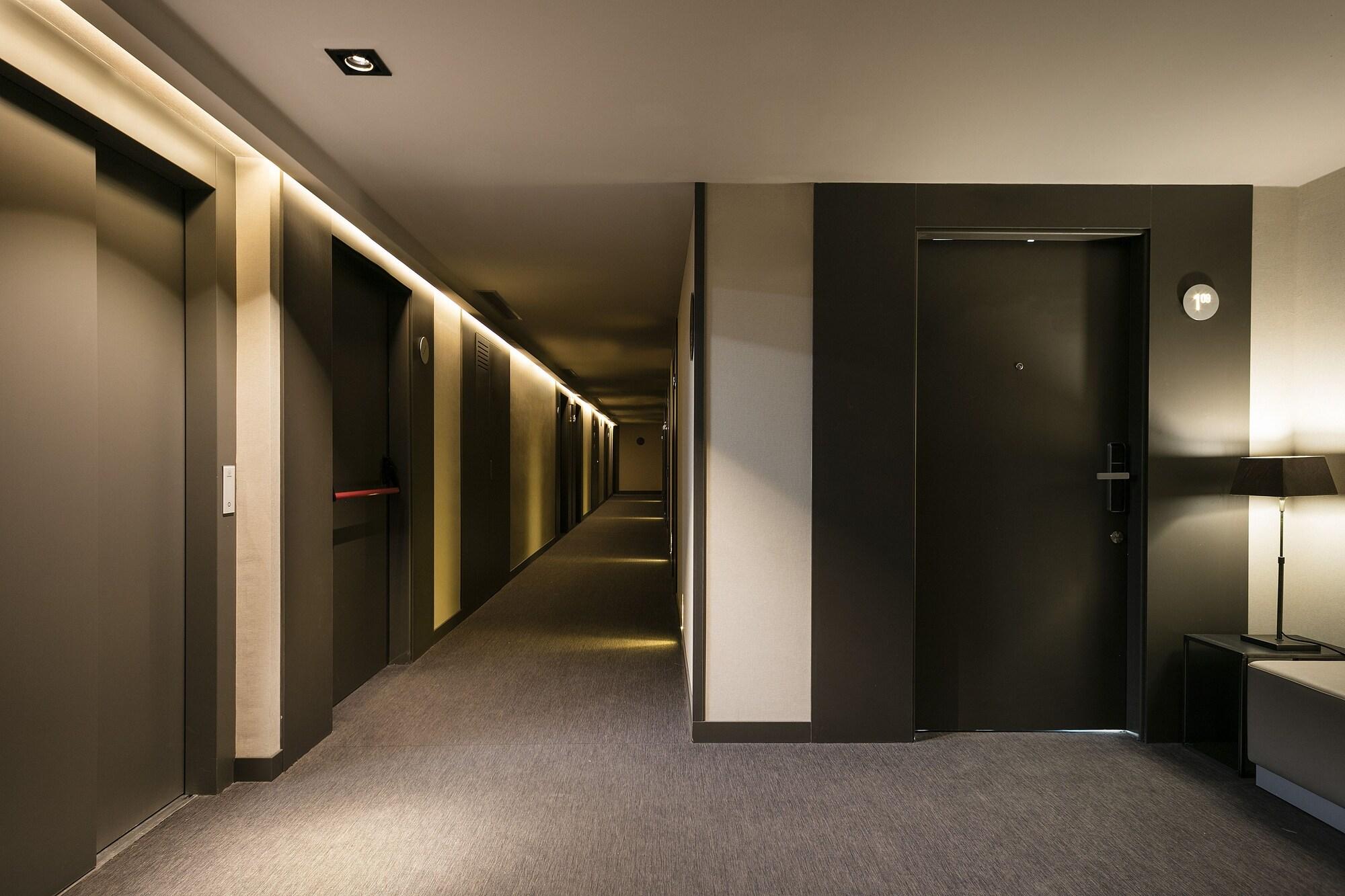 Sala de Reuniones Upper Diagonal