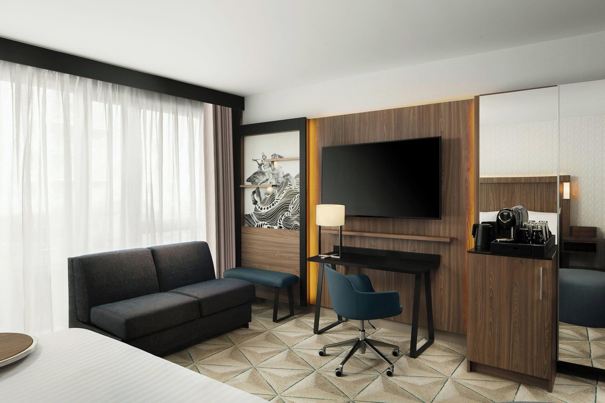 Habitación Courtyard by Marriott Paris Porte de Versailles