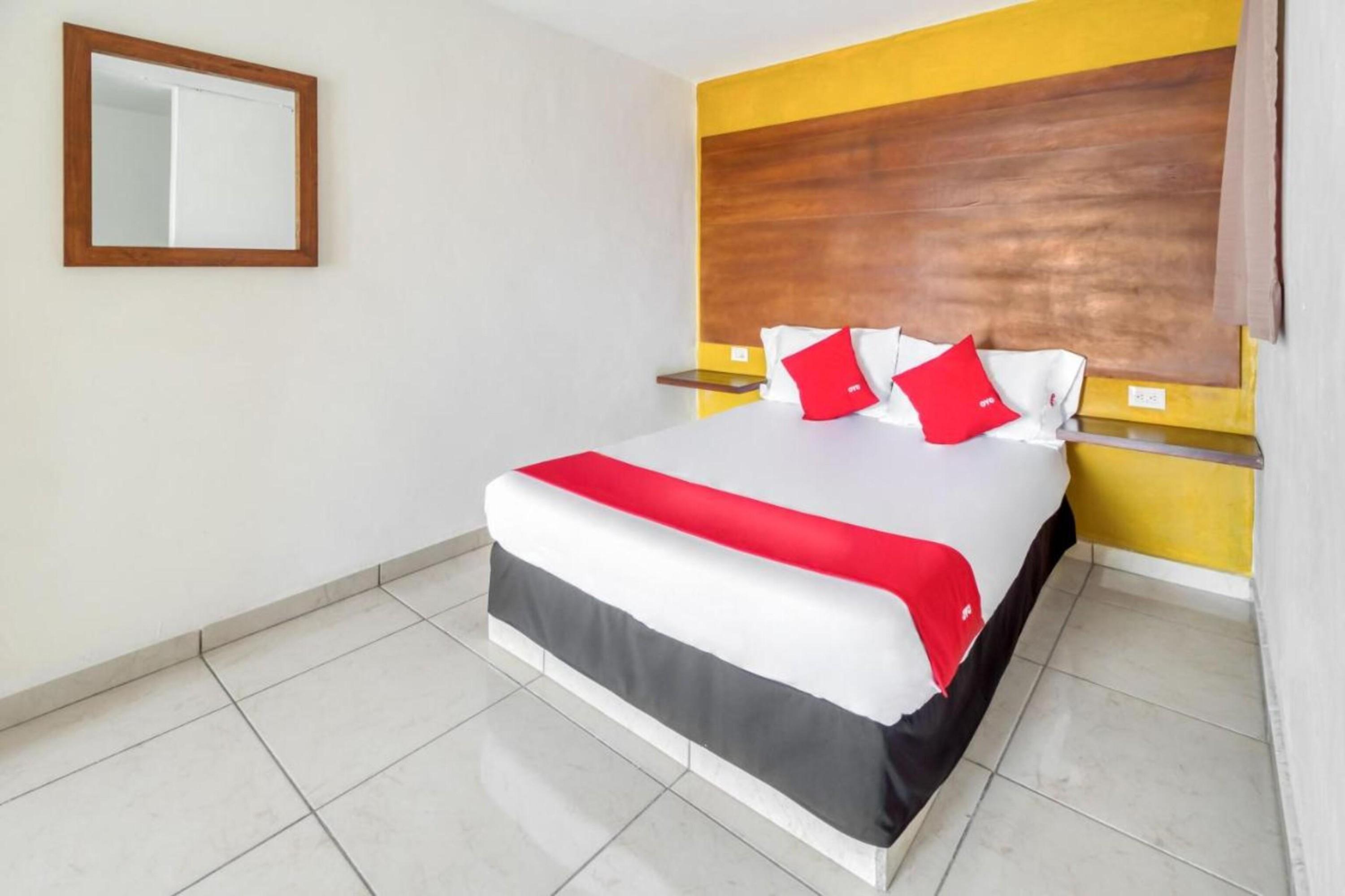 Habitación OYO Hotel Familiar Tollan