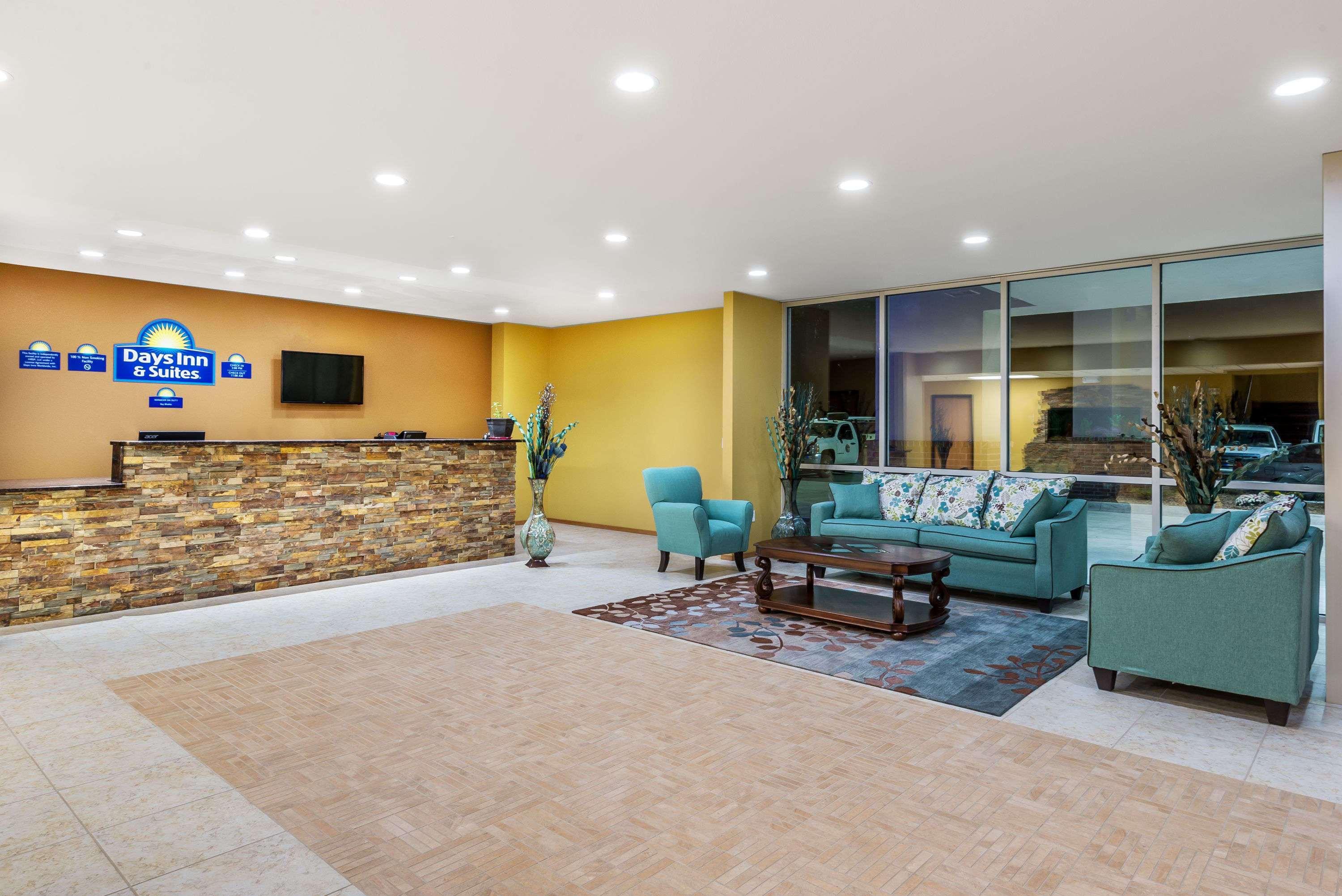 Vista Lobby SureStay Studio By Best Western El Dorado