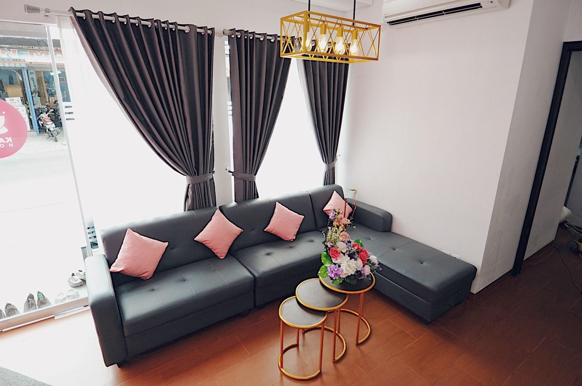 Vista Lobby Kamala House - Hostel