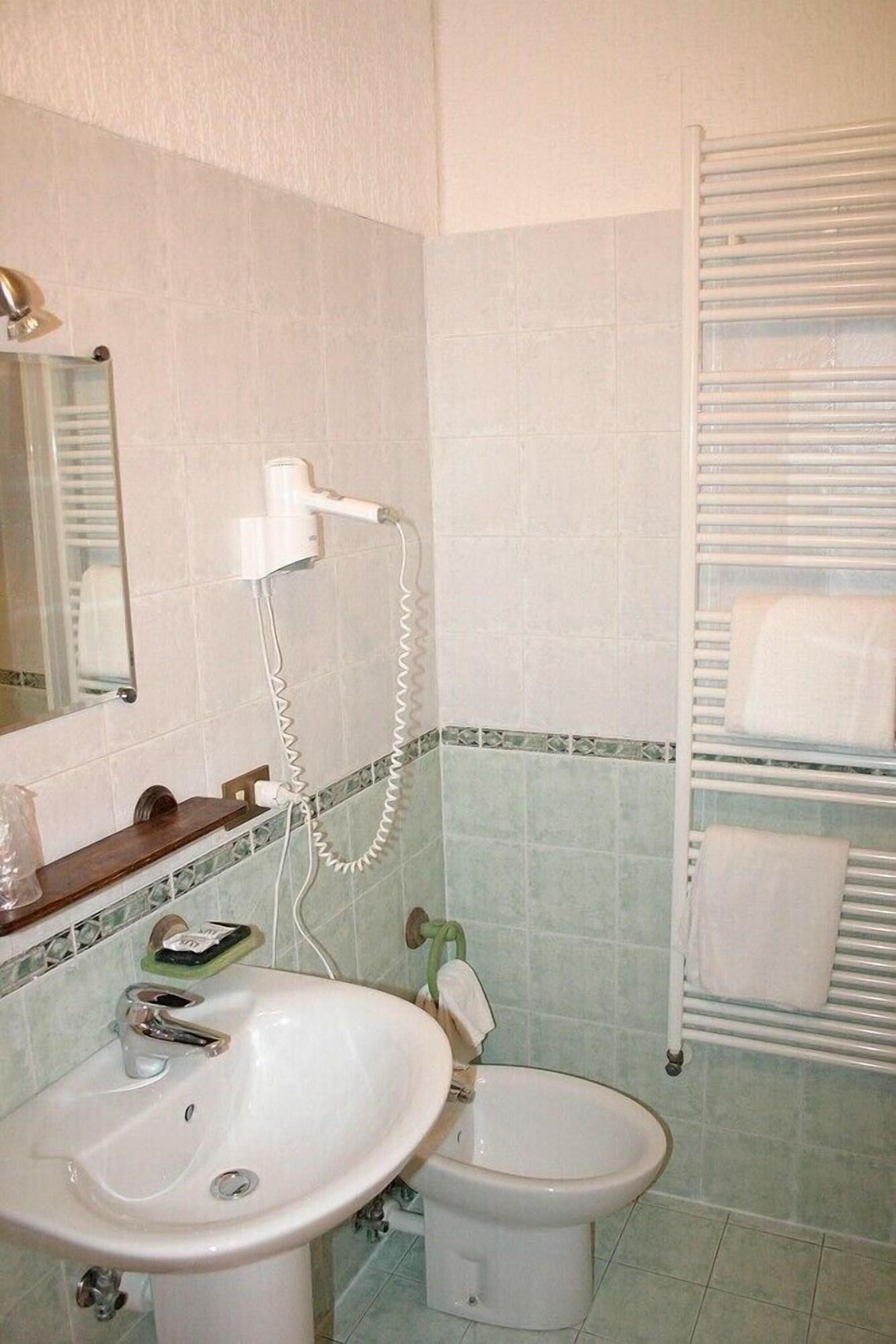 Equipamiento de Habitación Hotel La Pigna