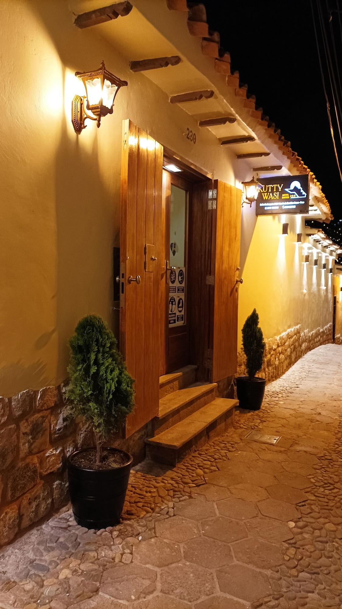 Varios HOTEL KUTTY WASI SUITES