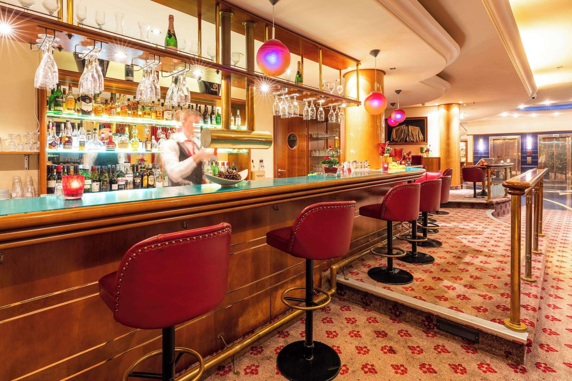 Bar/Salón PLAZA Premium Schwerin; Sure Hotel Collection by Best Western
