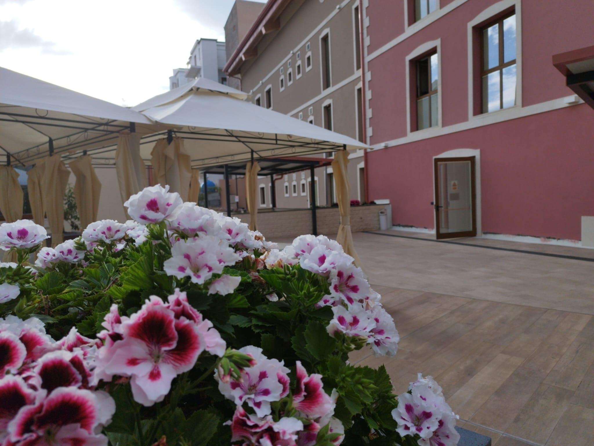 Vista Exterior Rooms alCentro