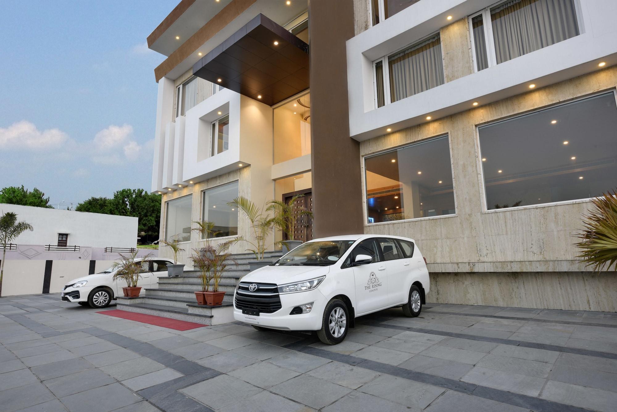 Vista Exterior Hotel The Rising