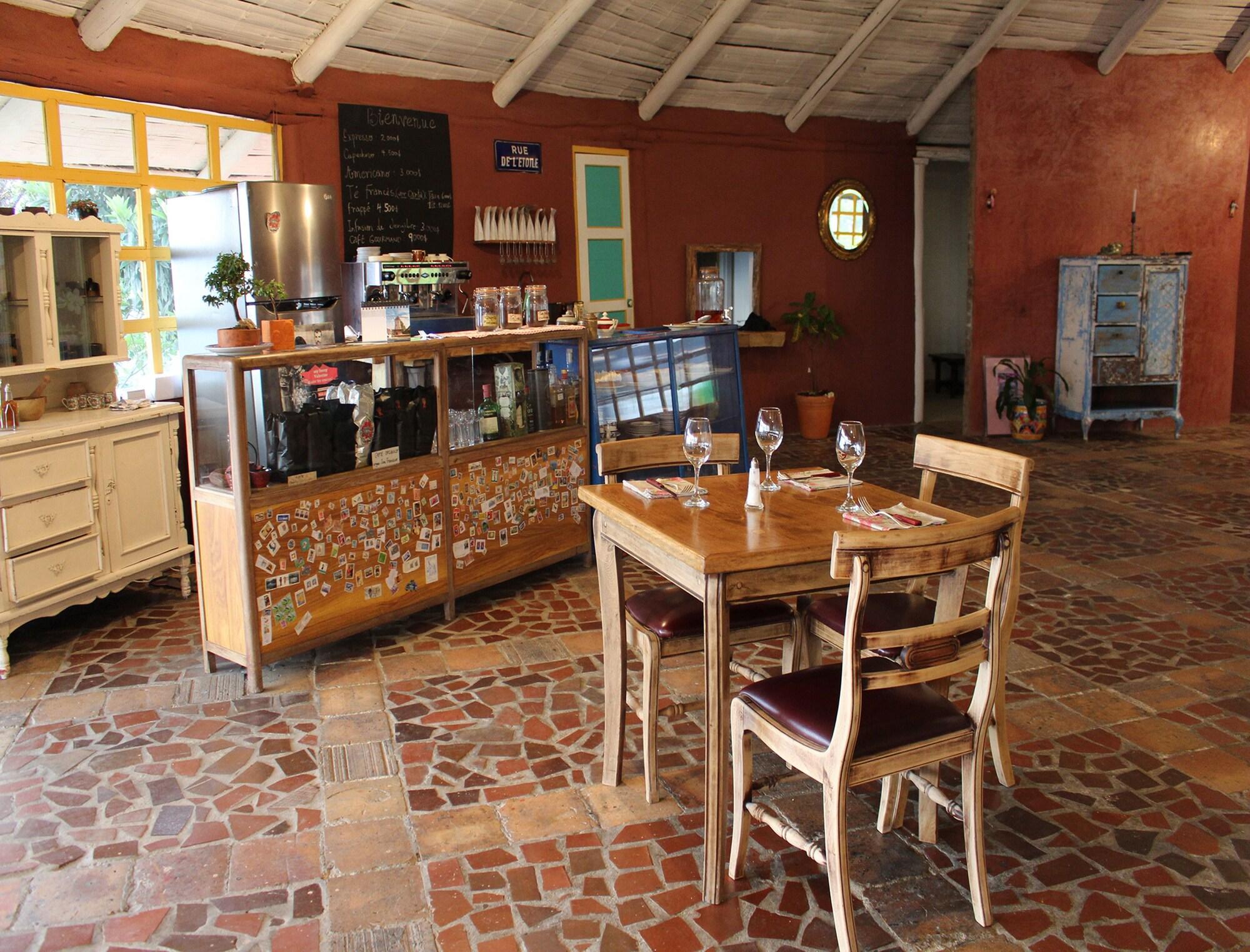 Vista Lobby Entre Palos Eco Refugio