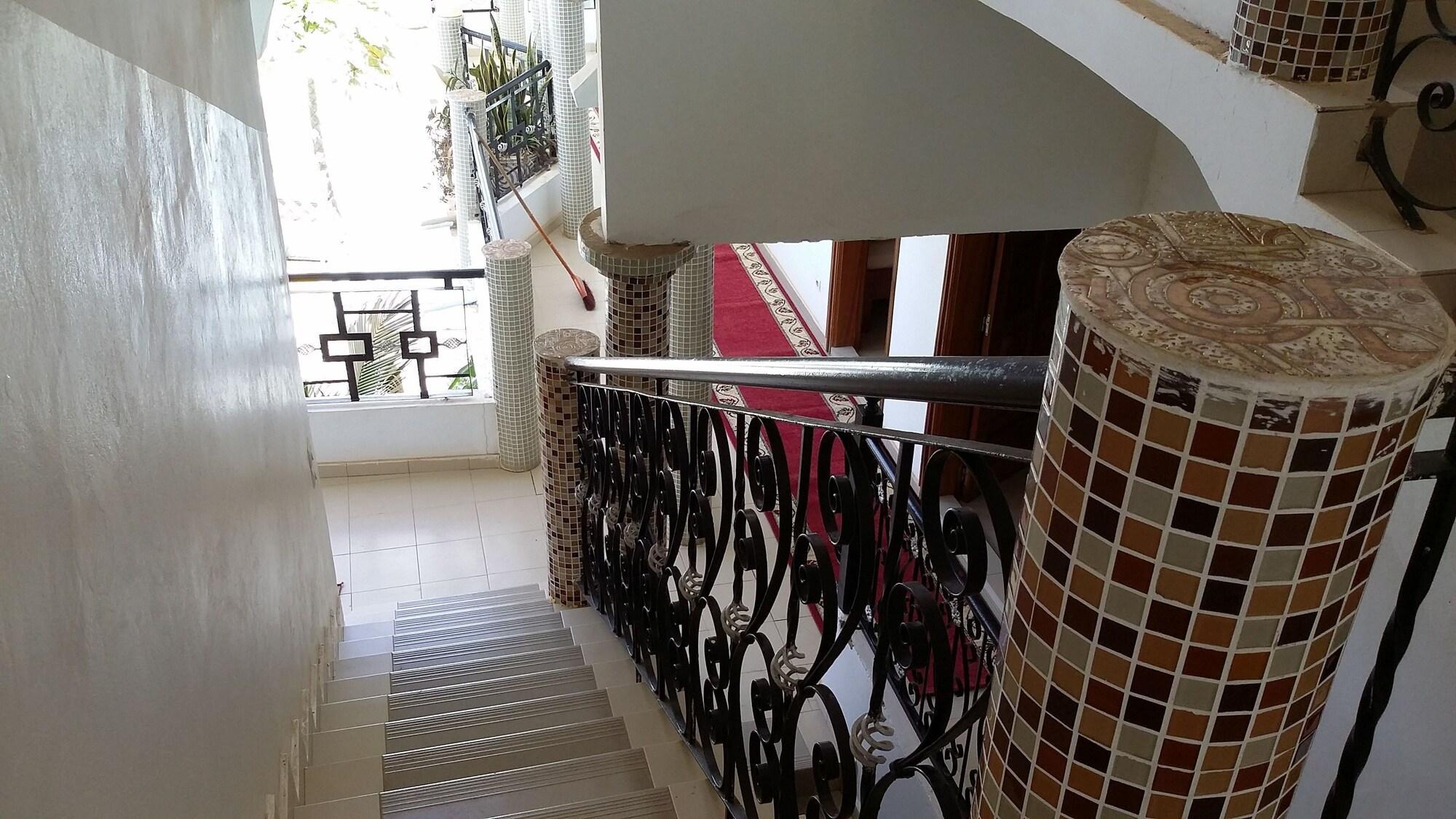 Vista Lobby Paradialaw