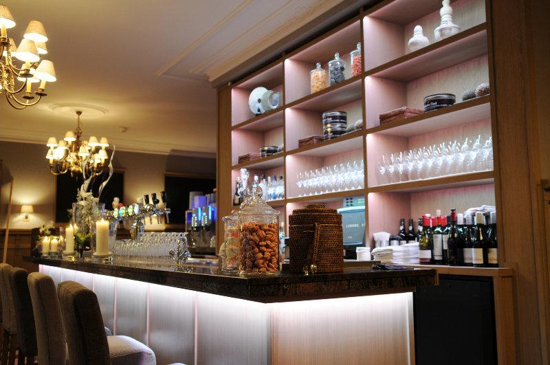 Bar/Salón Hotel & Restaurant De Limbourg