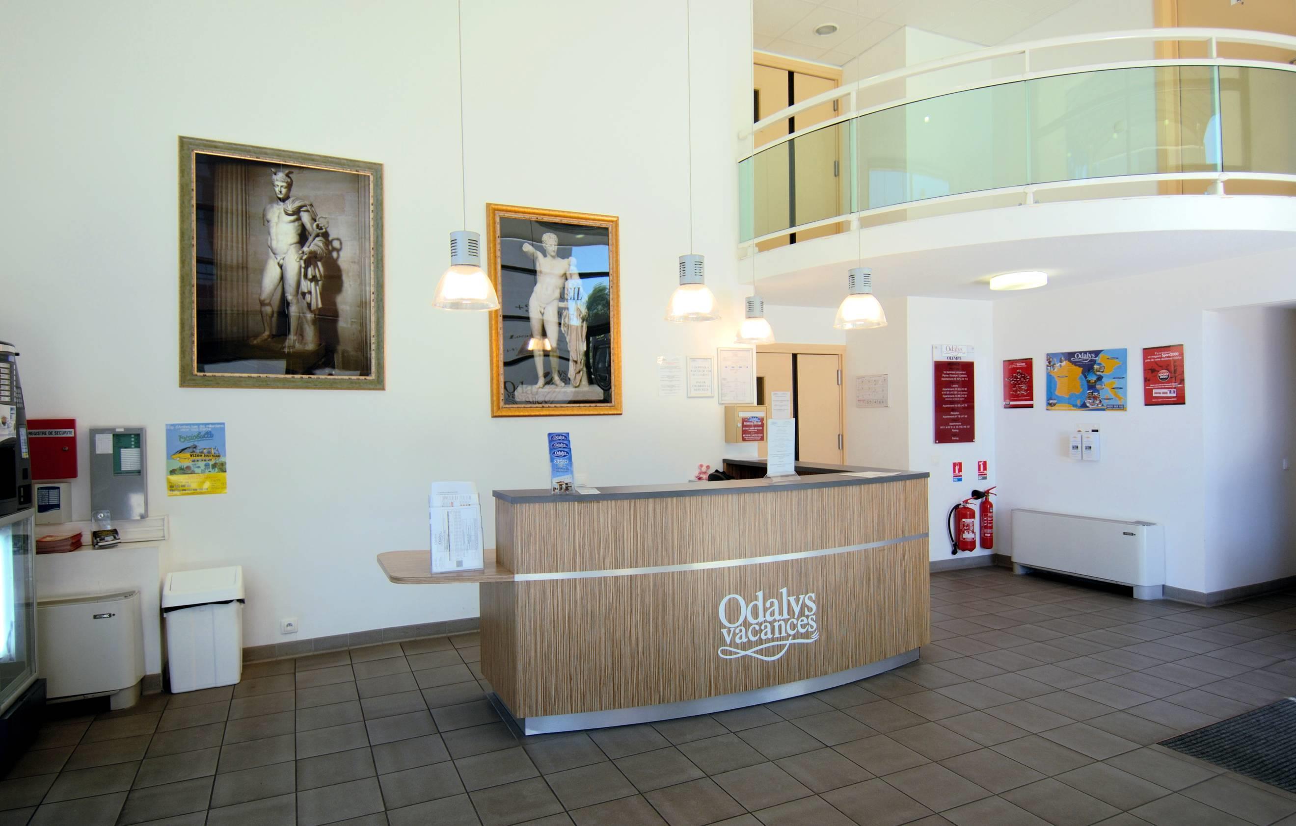 Vista Lobby Appart Hotel Odalys City Antibes Olympe