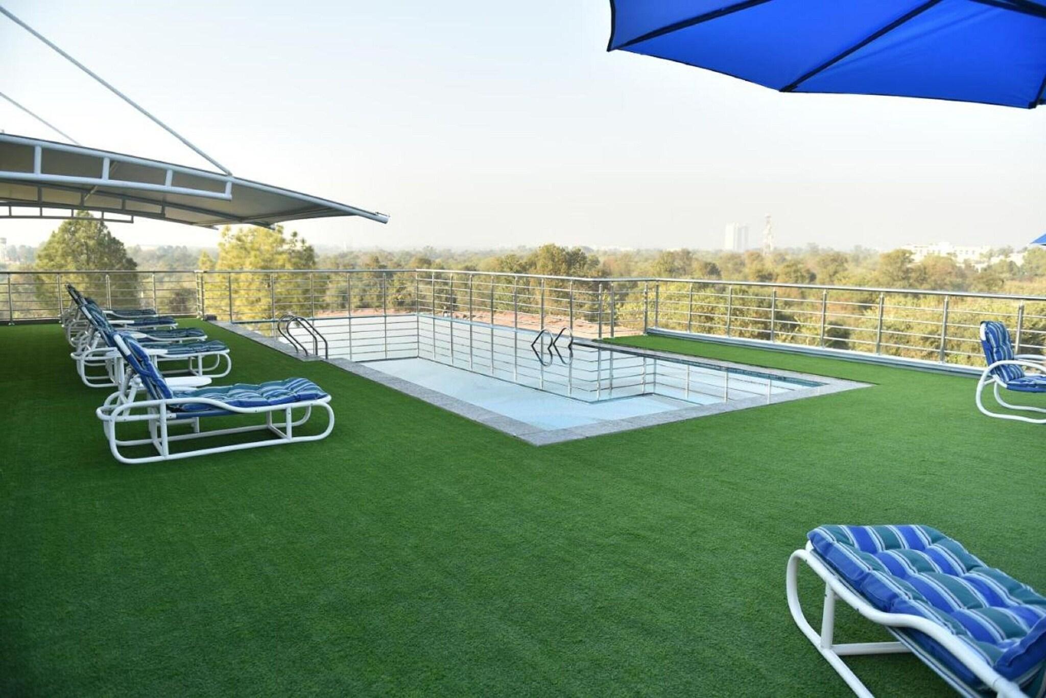 Vista Piscina Best Western Islamabad Hotel