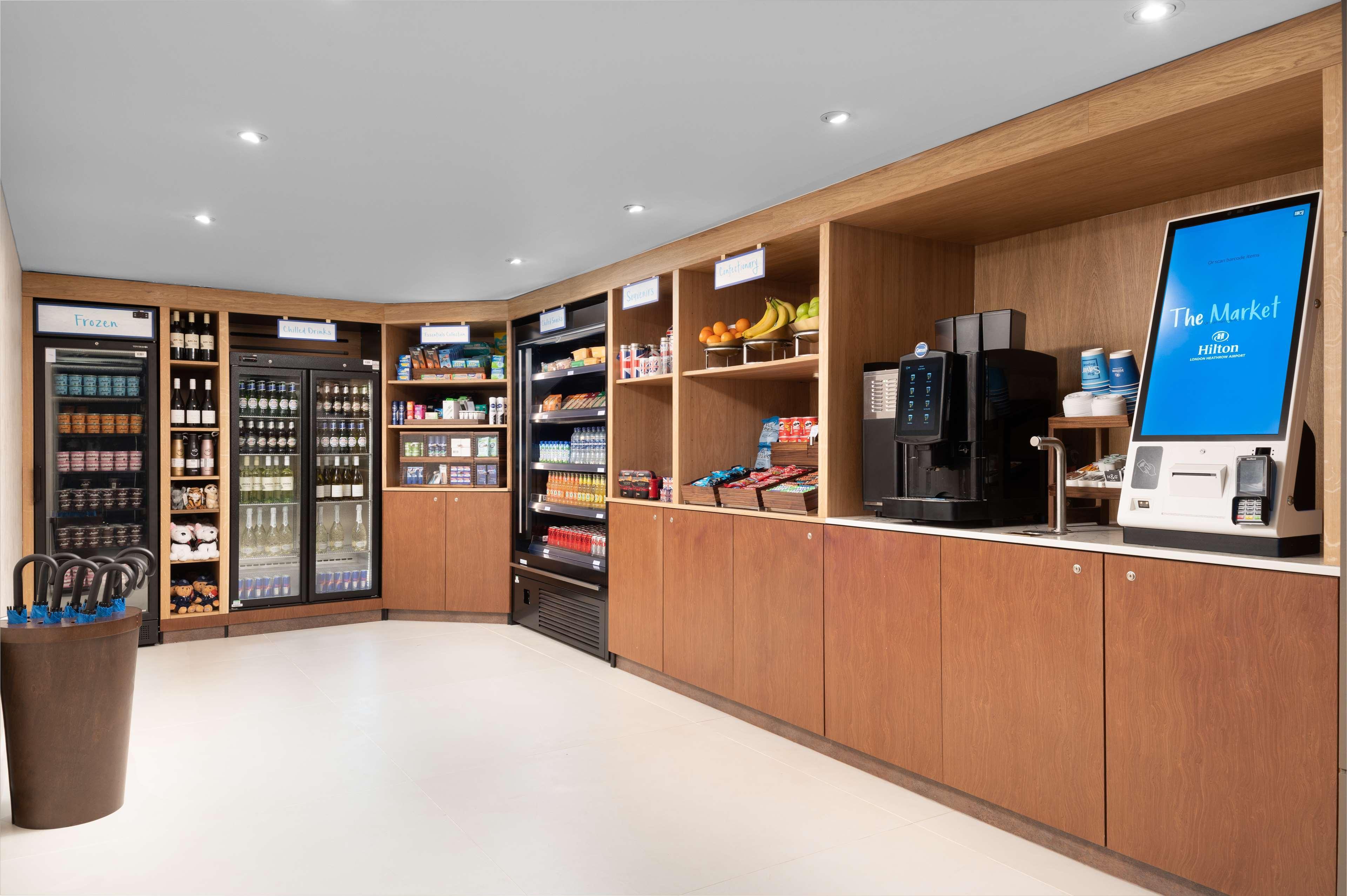 Bar/Salón Hilton London Heathrow Airport Hotel