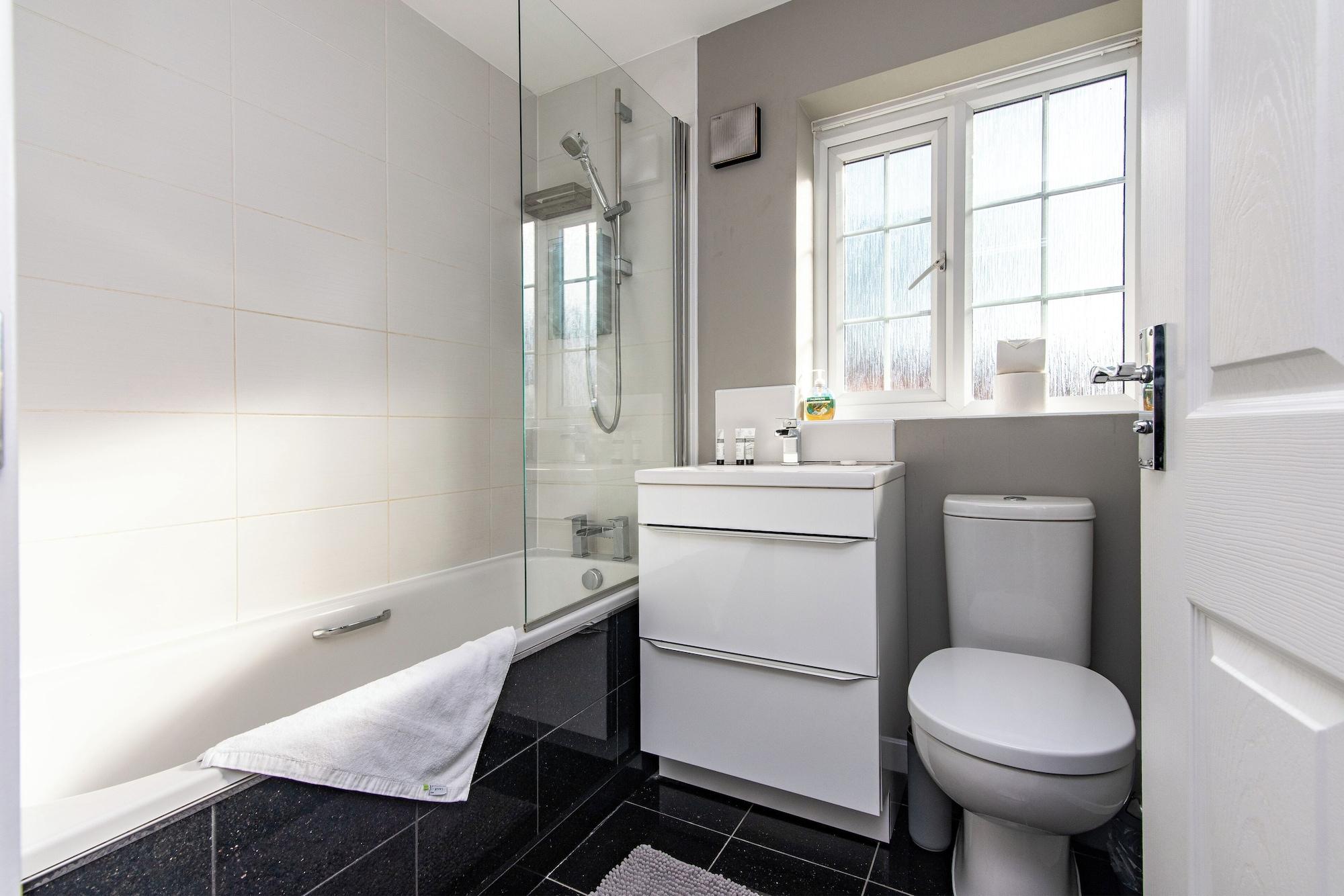 Equipamiento de Habitación Brent Close