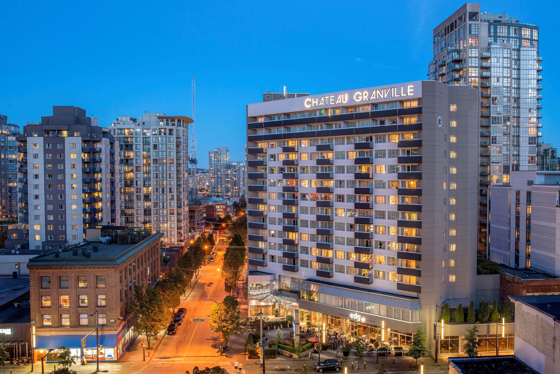Vista da fachada Best Western Premier Chateau Granville Hotel & Suites & Conf. Centre