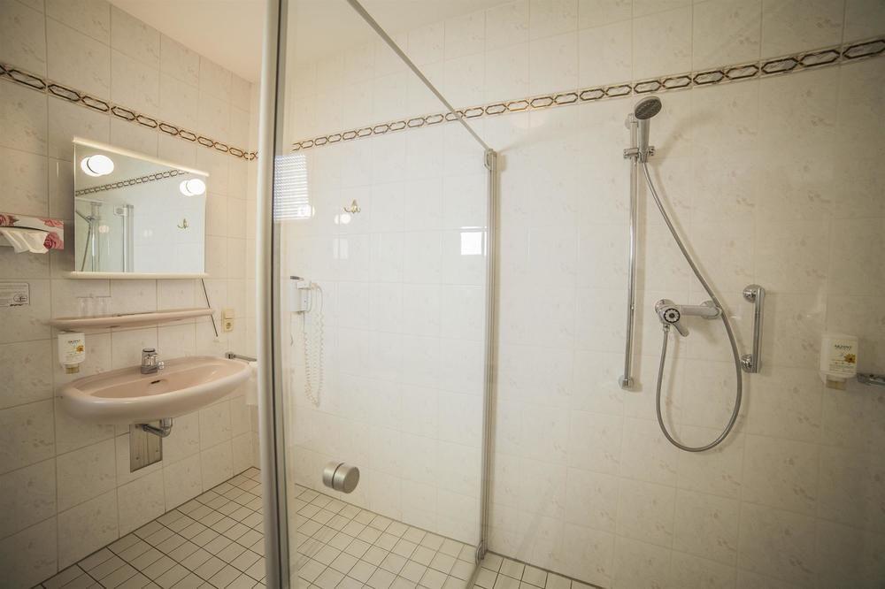 Equipamiento de Habitación AKZENT Hotel Gut Hoeing