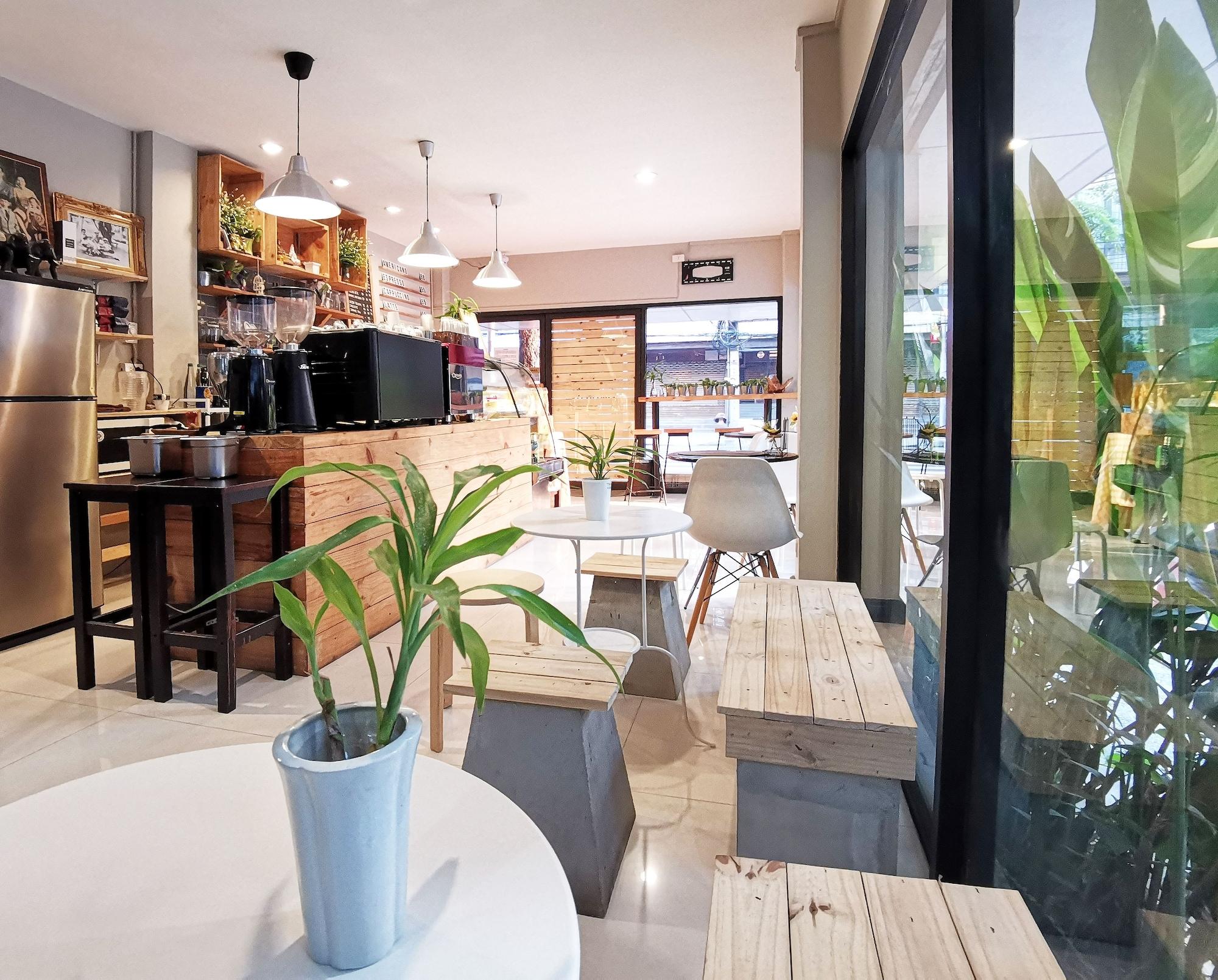 Bar/Salón Foresttel.bkk