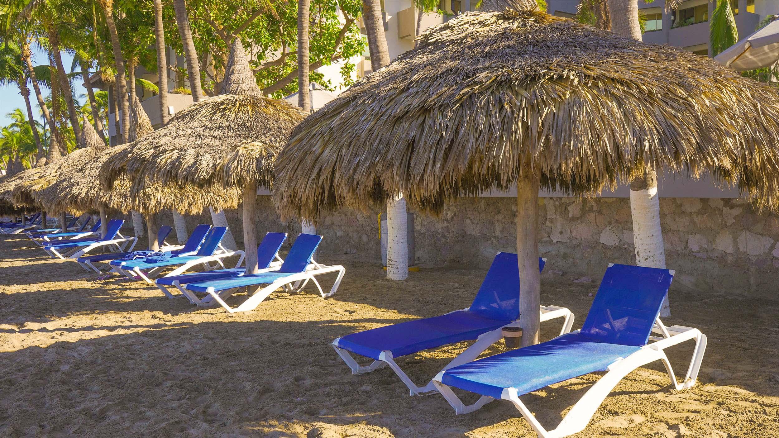 Playa Luna Palace Hotel and Suites