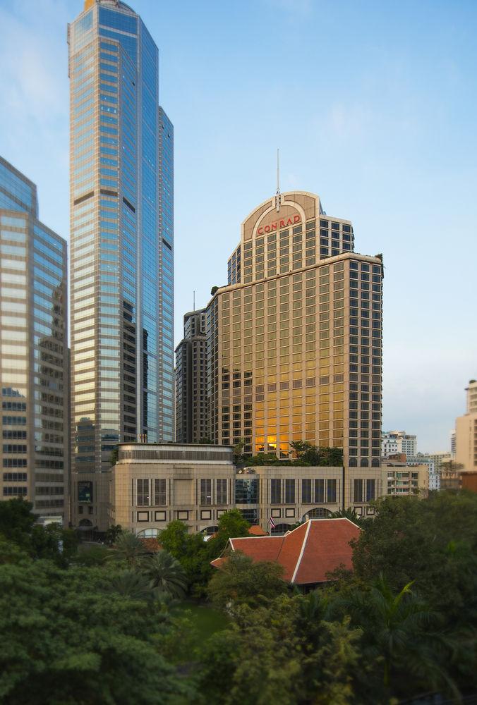 Vista da fachada Conrad Bangkok