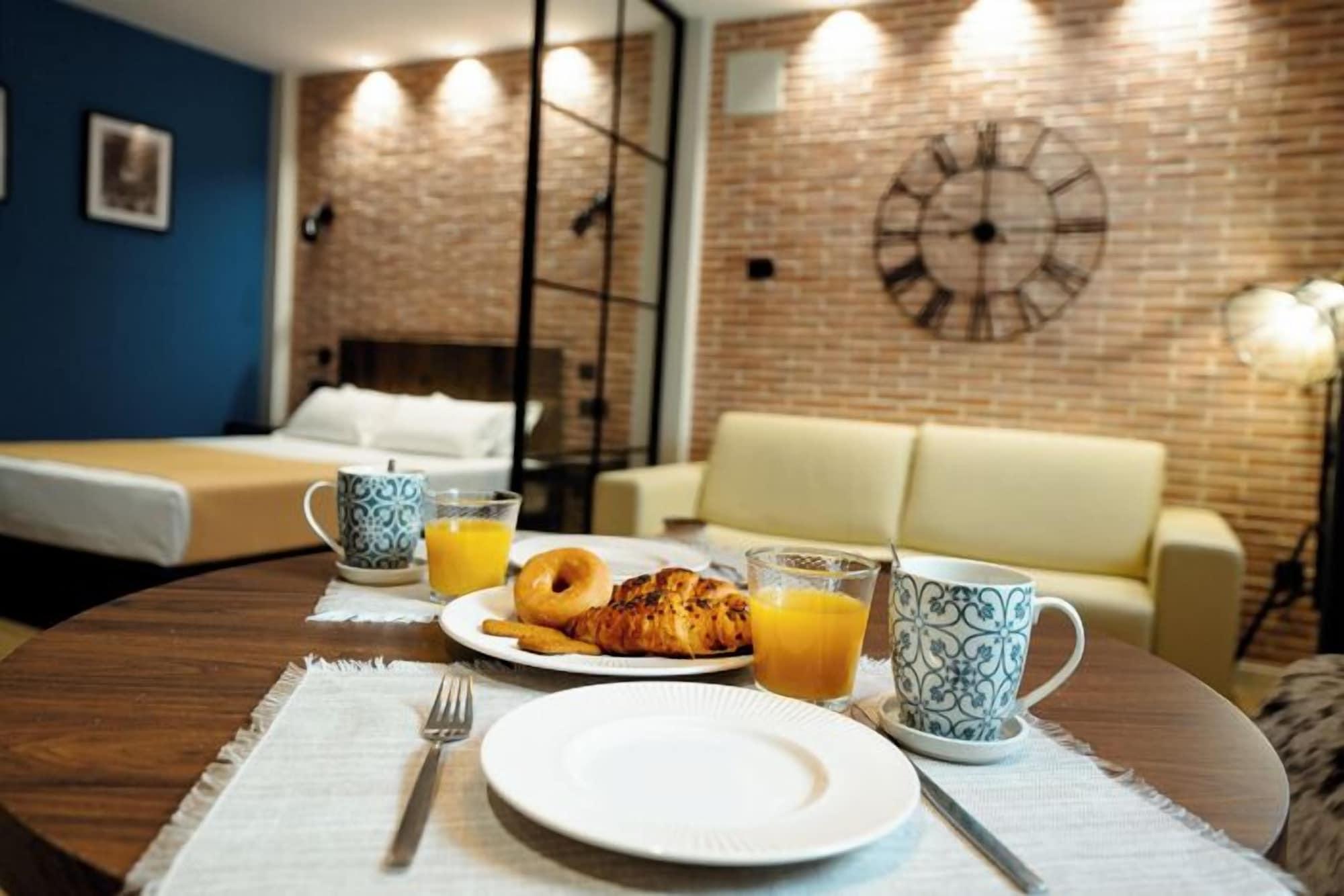 Restaurant Luz de Gades - Suites Spa Gym - Adults Only.