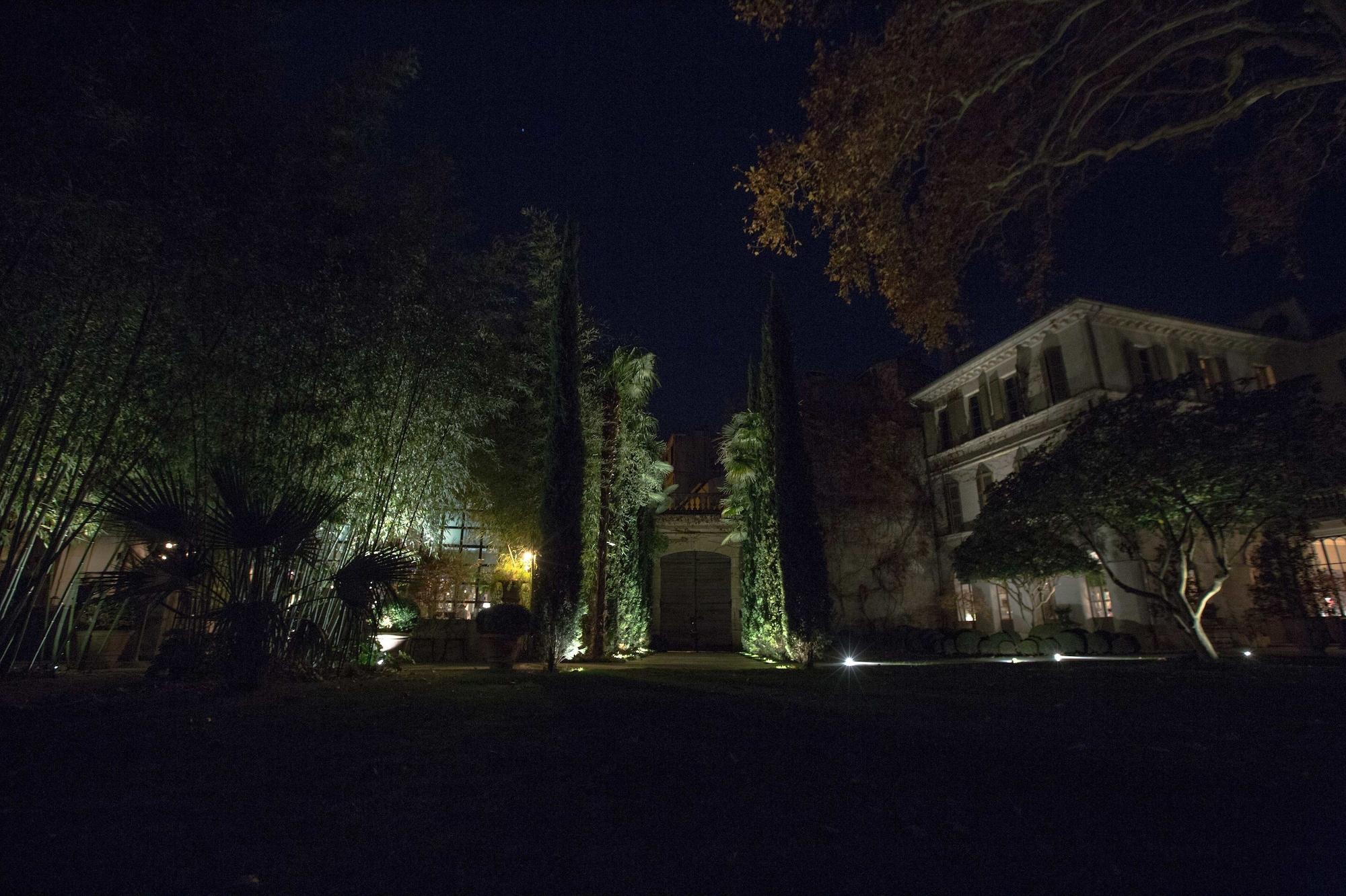 Vista Exterior La Divine Comédie - Suites Deluxe