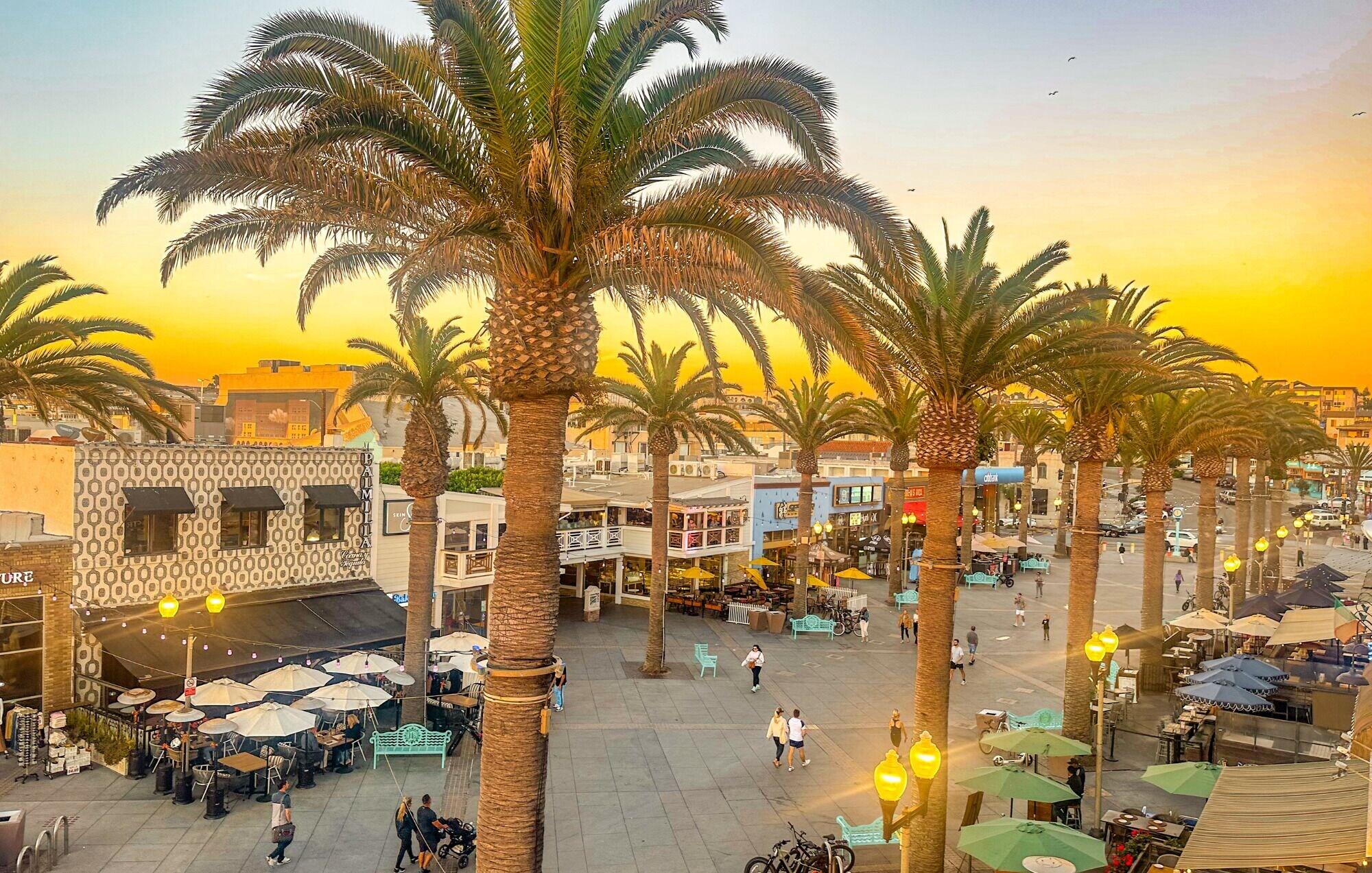 Playa ITH Hermosa Beach Surf Hostel LAX