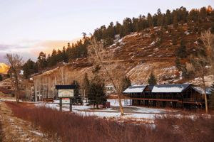 Alojamiento - High Creek Lodge & Cabins