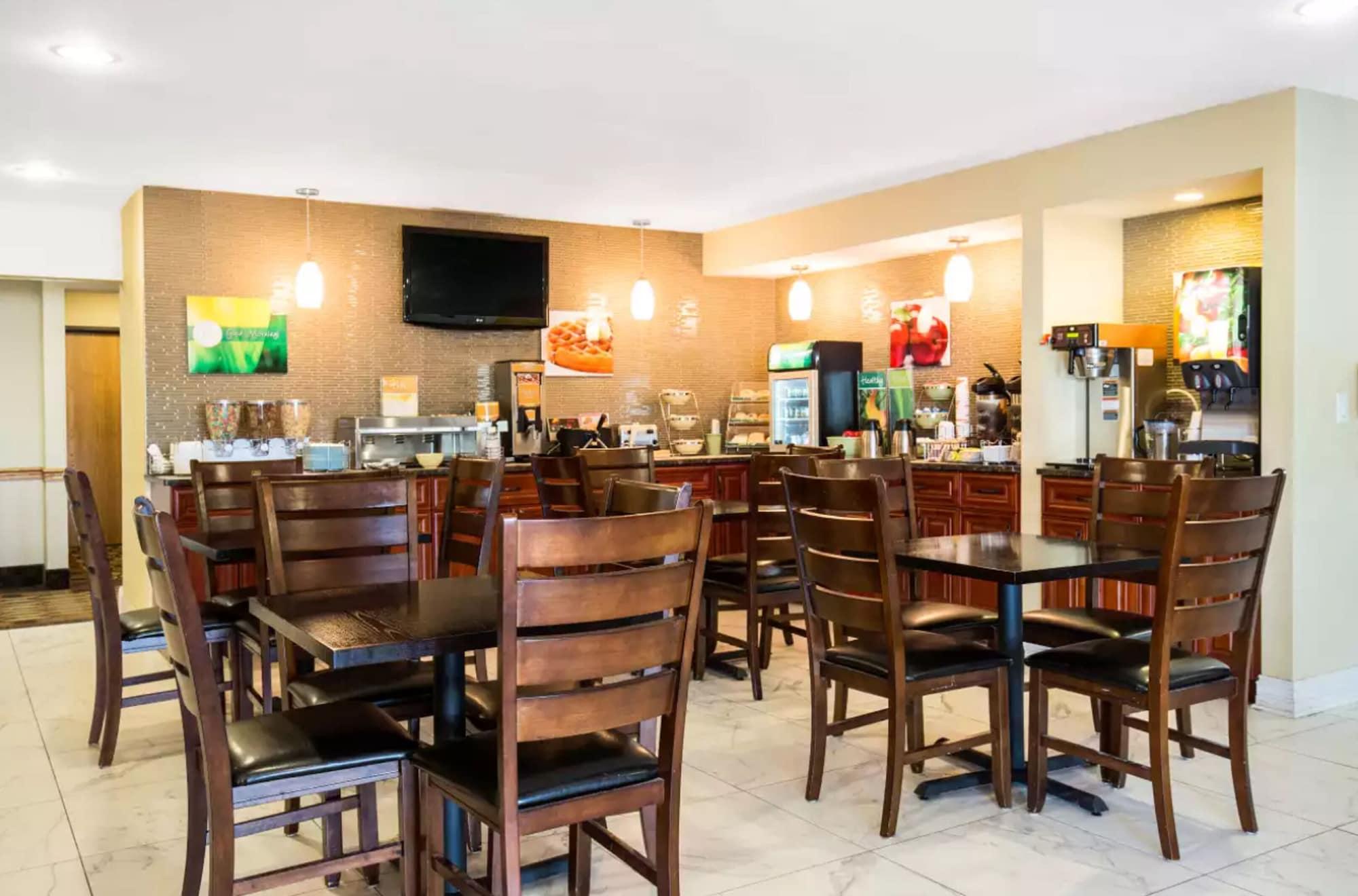 Restaurant Quality Inn Monee I-57