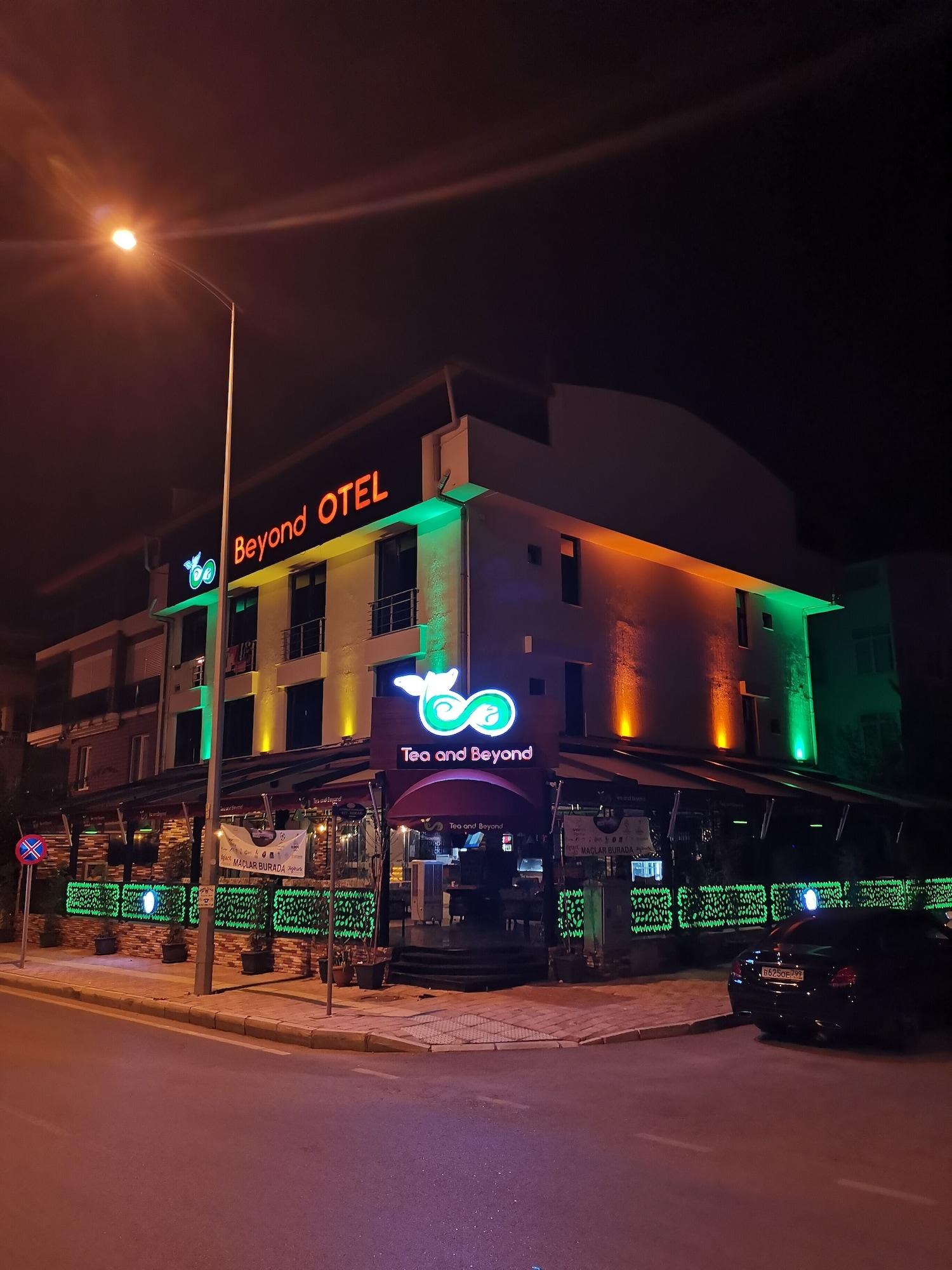 Varios Beyond Otel