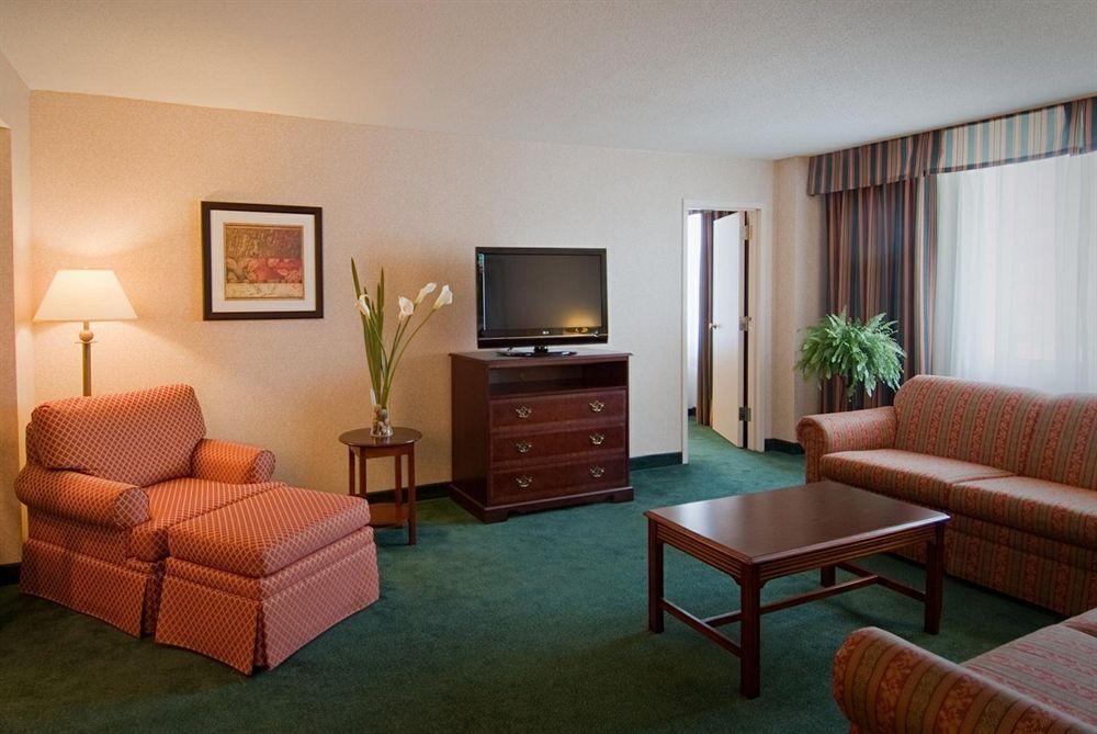 Guest room amenity Holiday Inn Arlington at Ballston