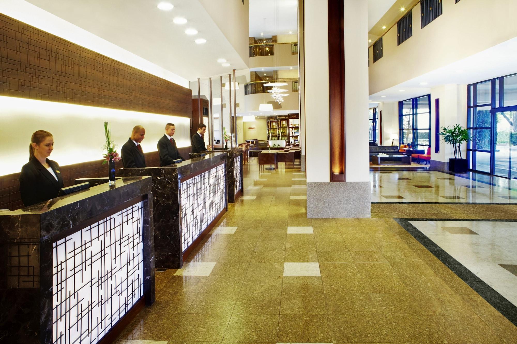 Vista do lobby São Paulo Airport Marriott Hotel