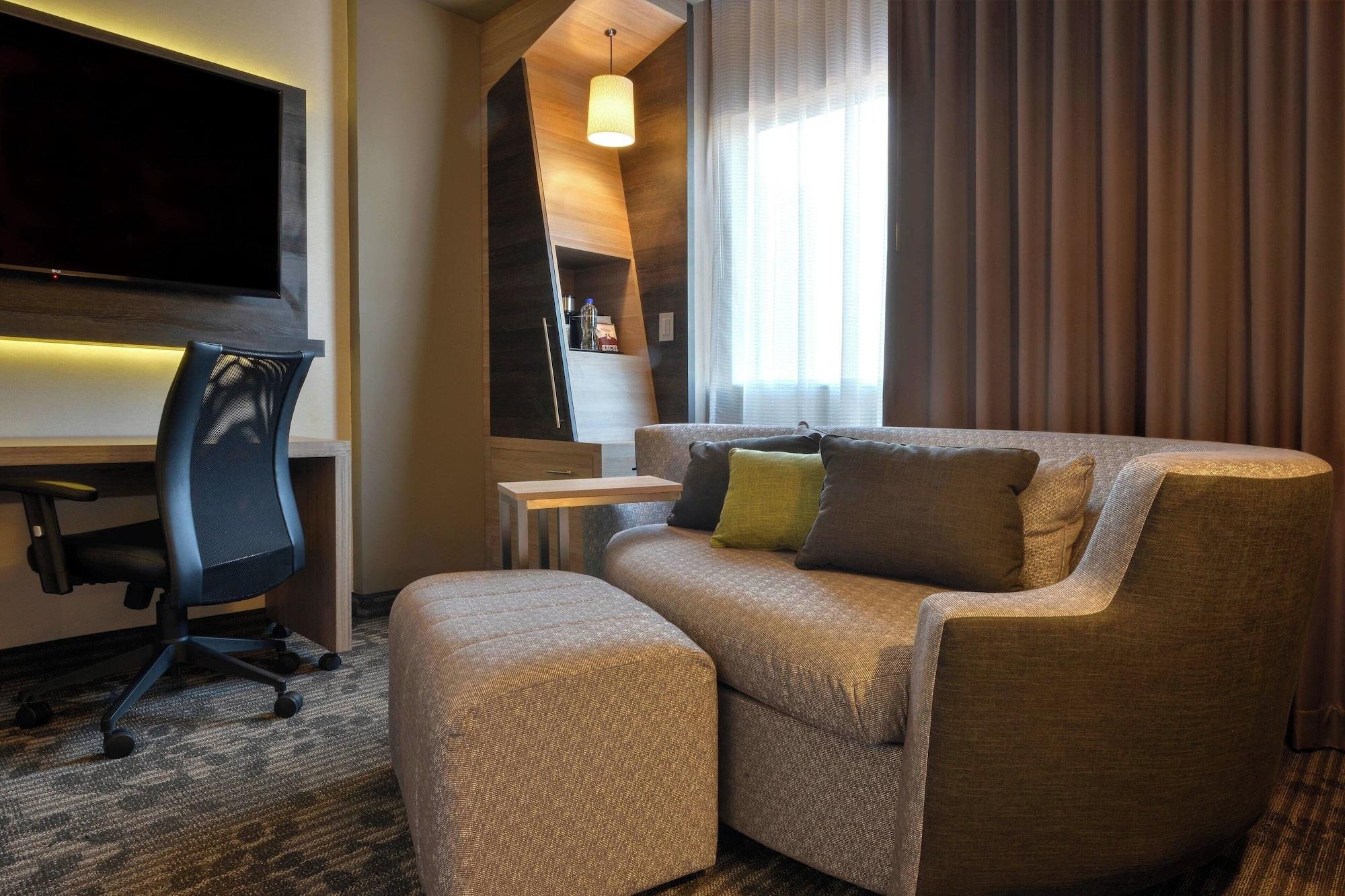 Habitación Courtyard by Marriott San Luis Potosi, Los Lagos