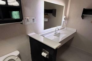 Alojamiento - Lx Hotel, SureStay Collection by Best Western