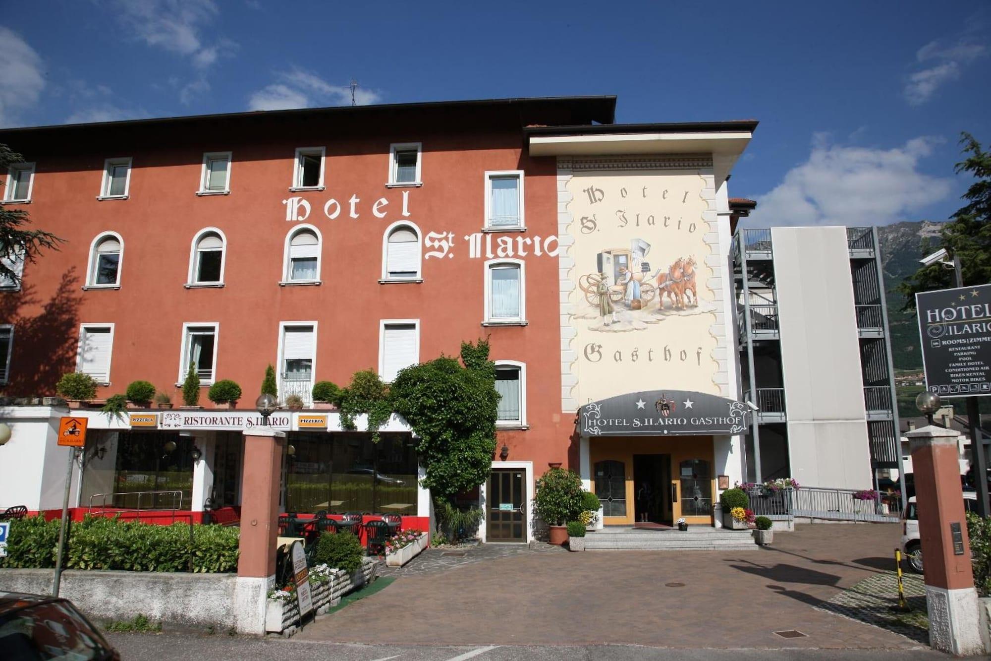 Vista Exterior Hotel Sant Ilario