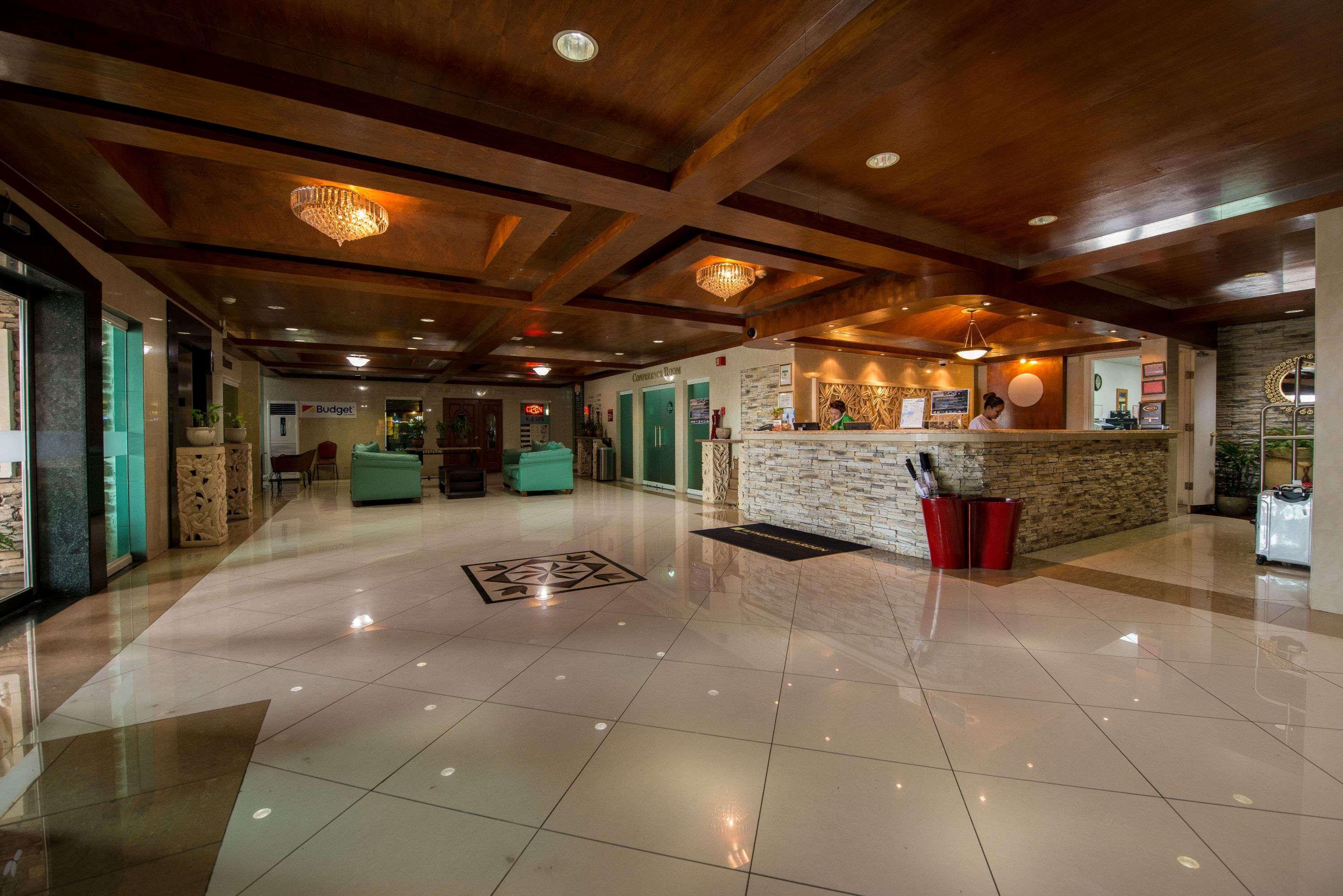 Vista Lobby Wyndham Garden Guam