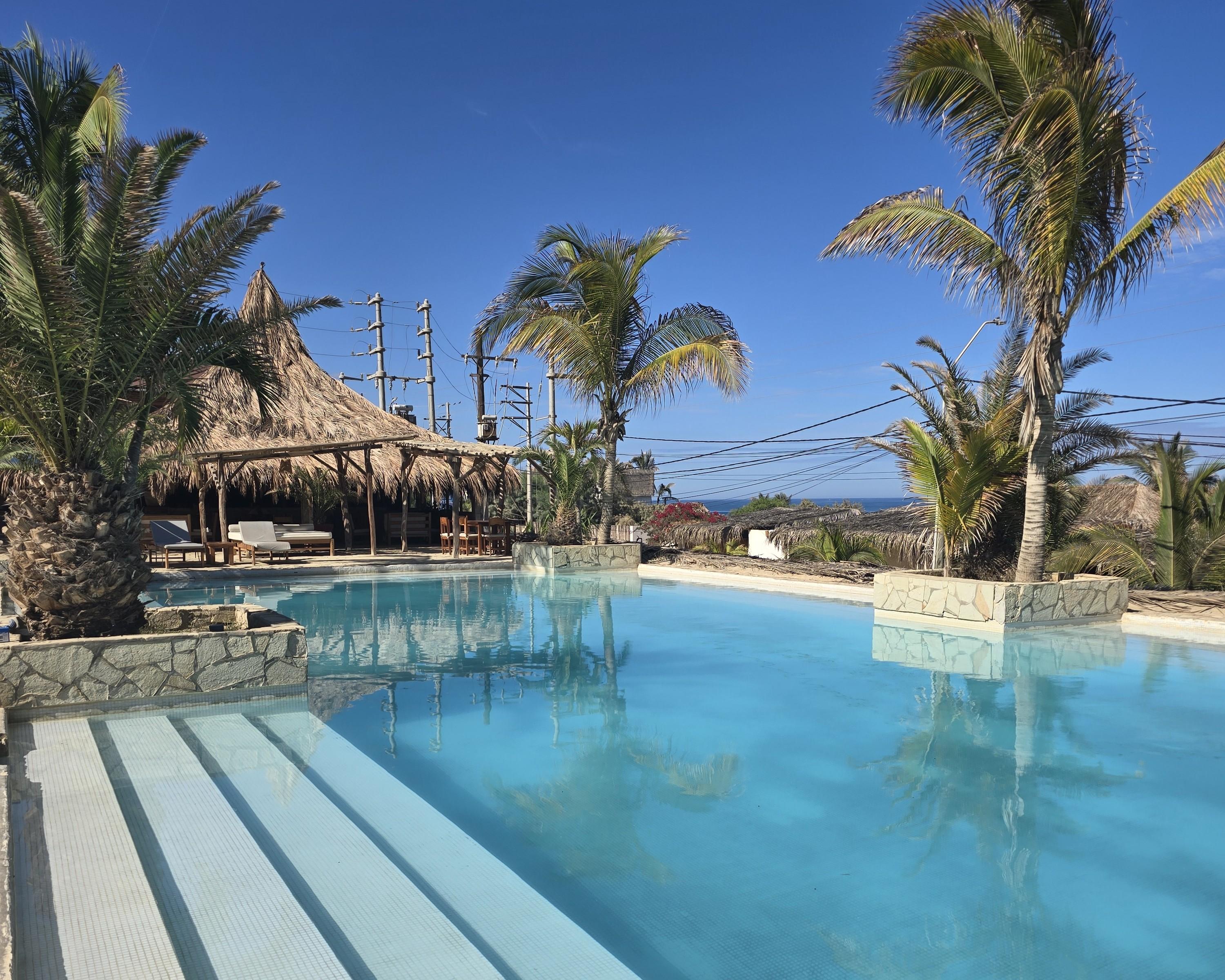 Vista Piscina Las Cabañas De Antica